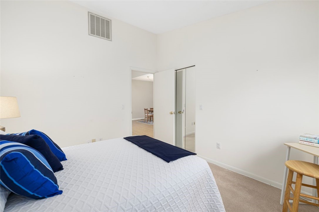 1002 Williamsburg Circle