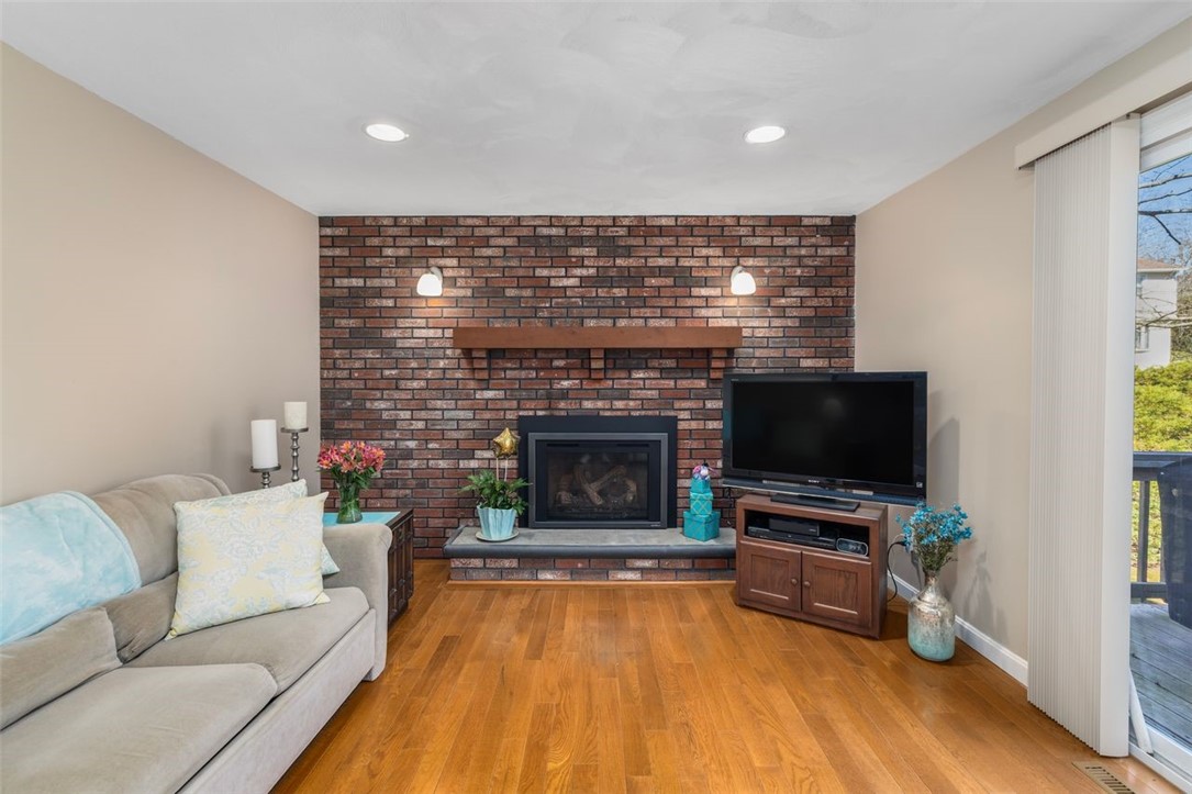 121 Zinnia Street