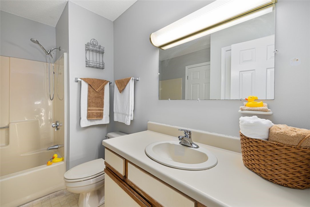 1 Willow Glen Circle 25