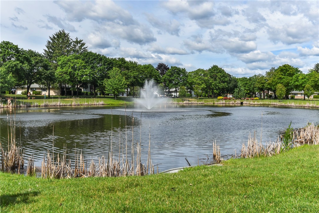754 Williamsburg Circle