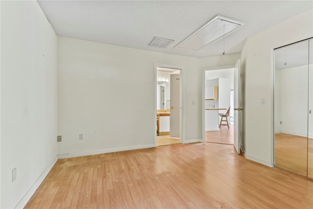 754 Williamsburg Circle
