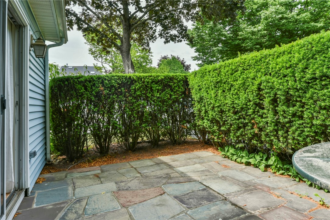 754 Williamsburg Circle