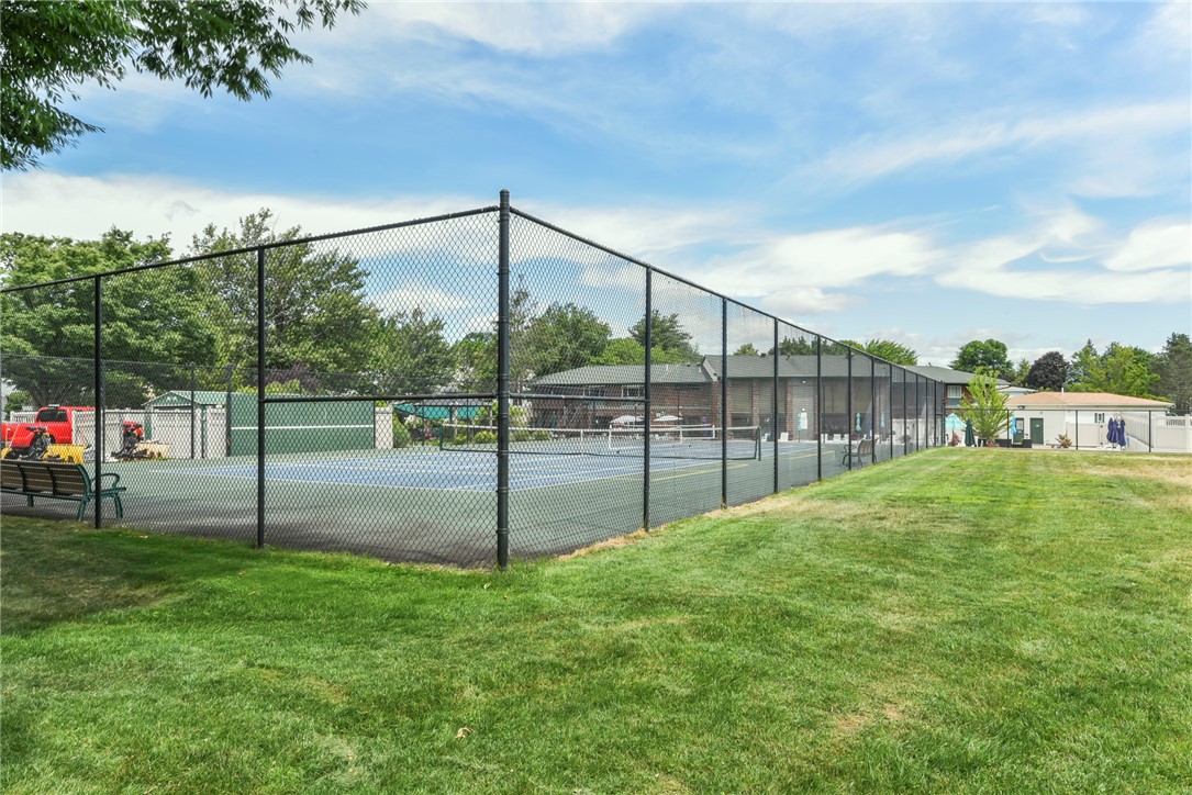 754 Williamsburg Circle