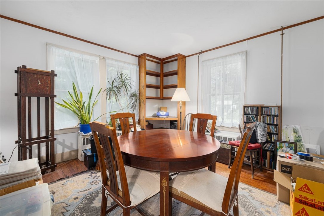 320 Railroad Avenue
