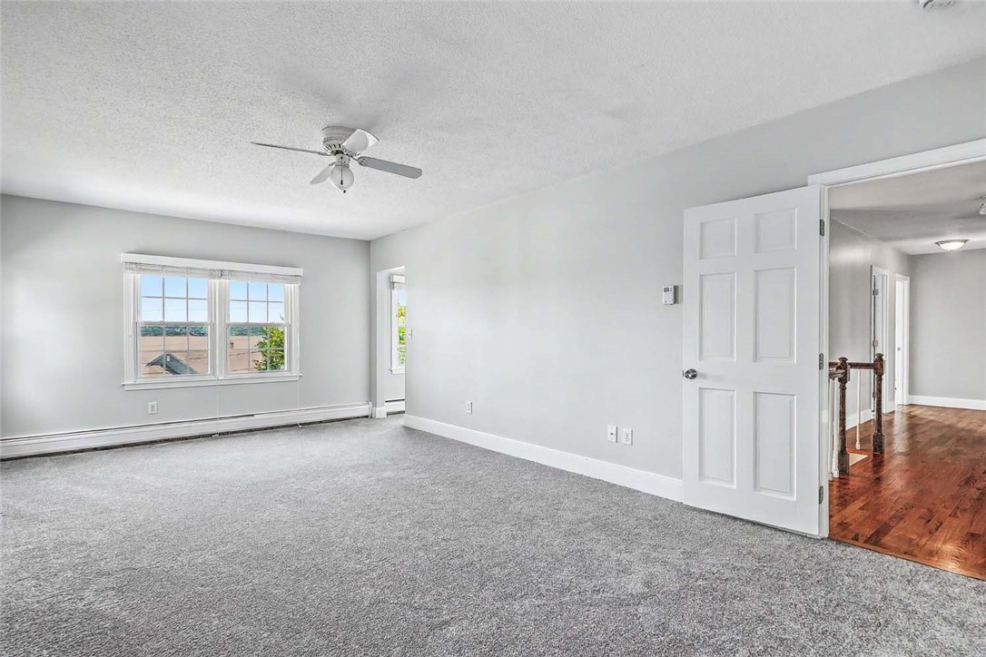 25 Viking Drive