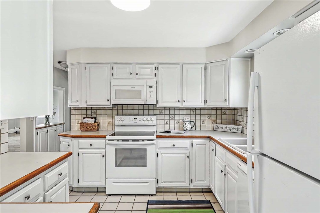 25 Viking Drive