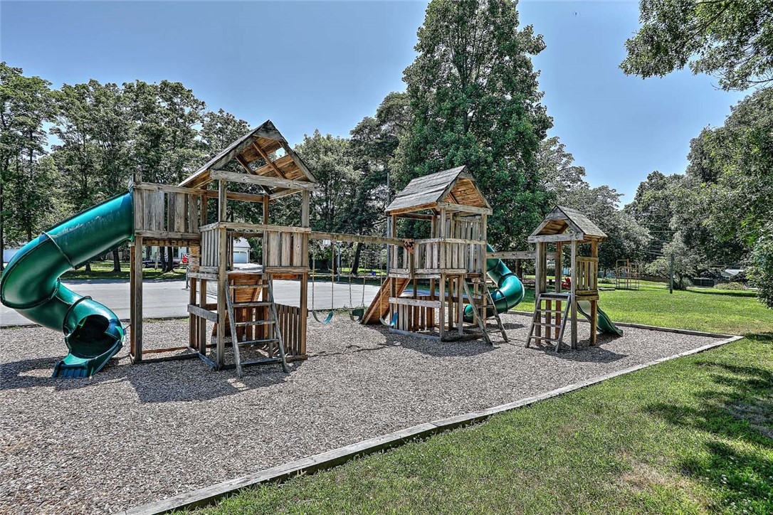 25 Viking Drive
