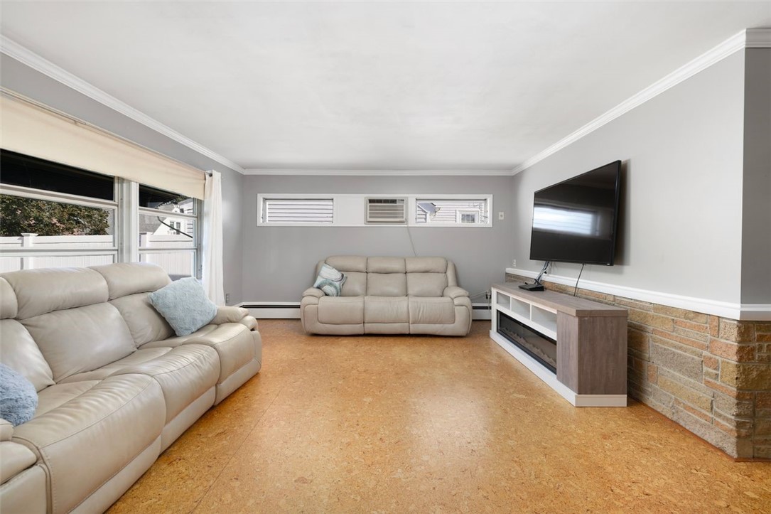 12 Beverly Ann Drive