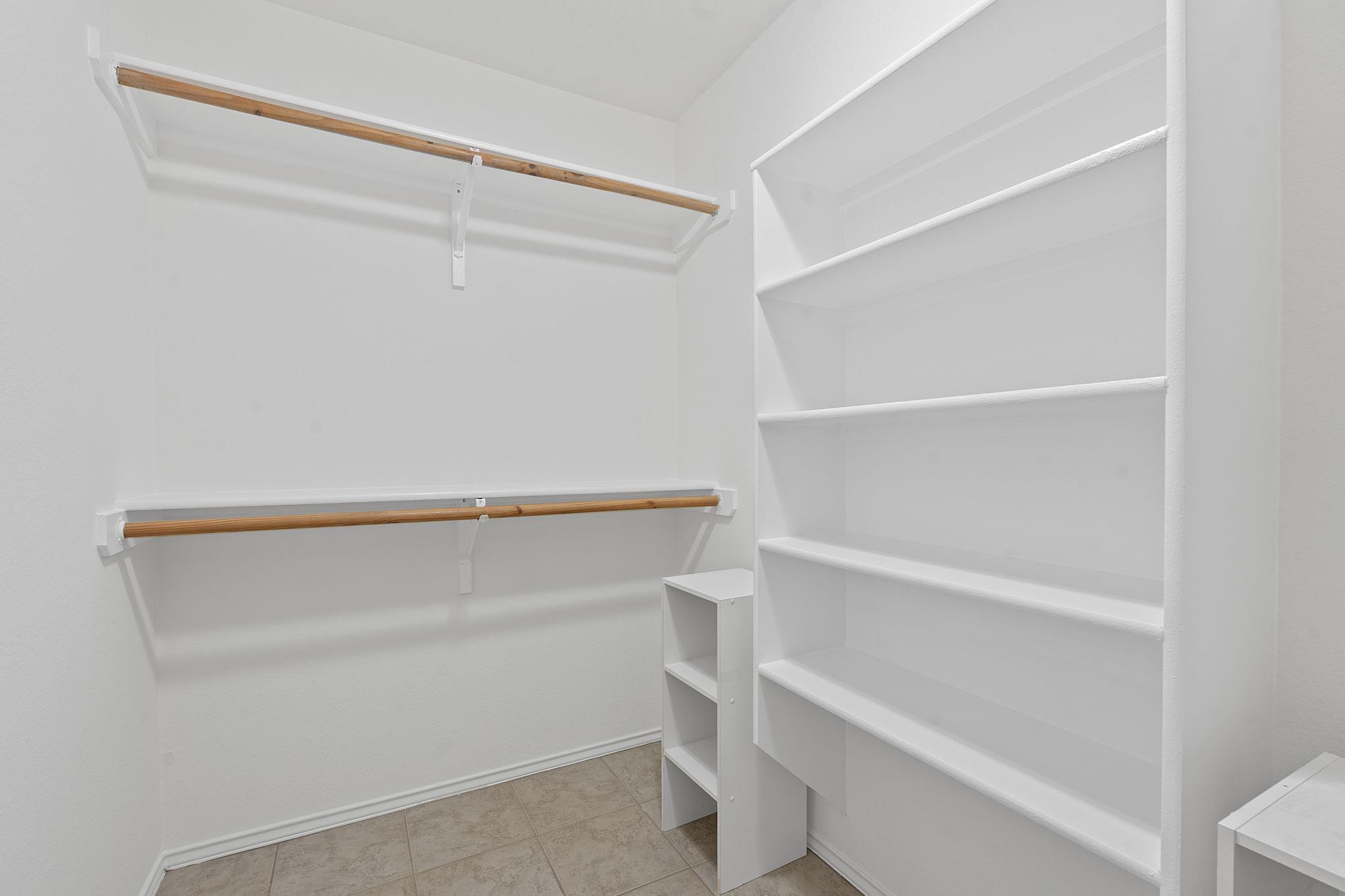 8964 W Hove LOOP