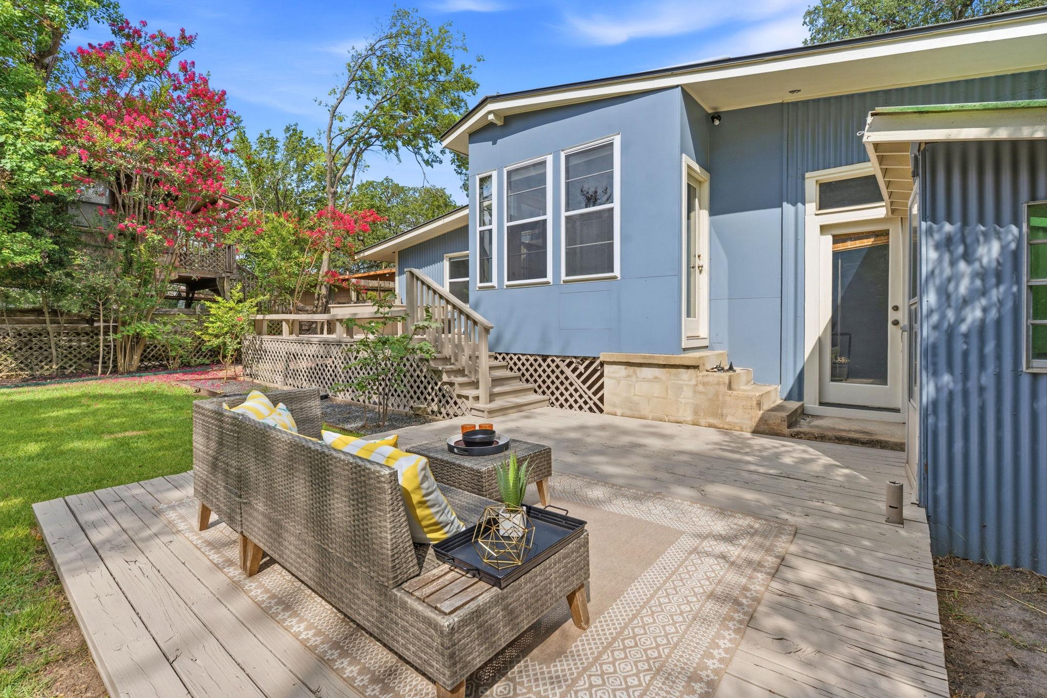 1103 Norwalk LN