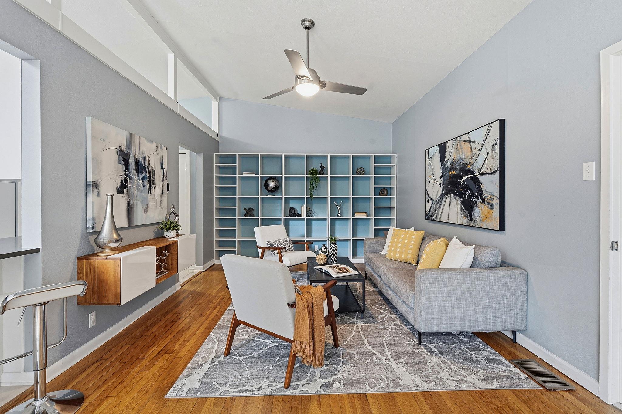 1103 Norwalk LN