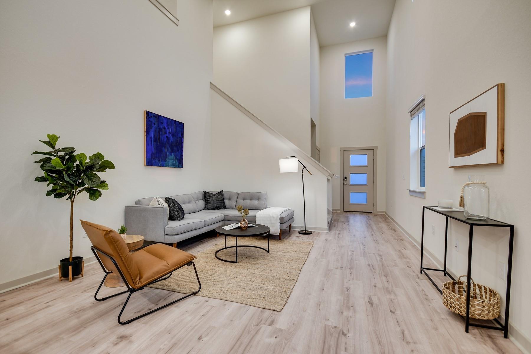 7400 Daves Landing DR