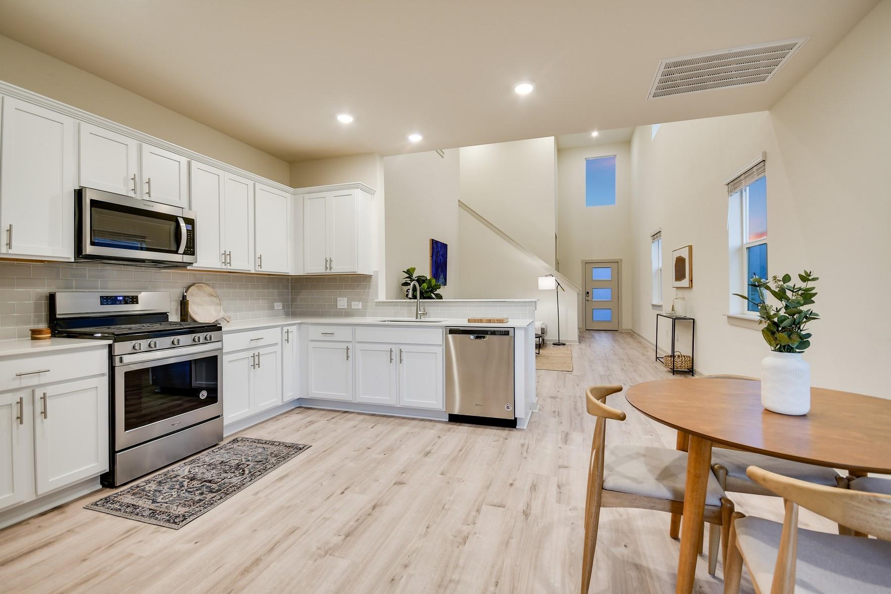 7400 Daves Landing DR