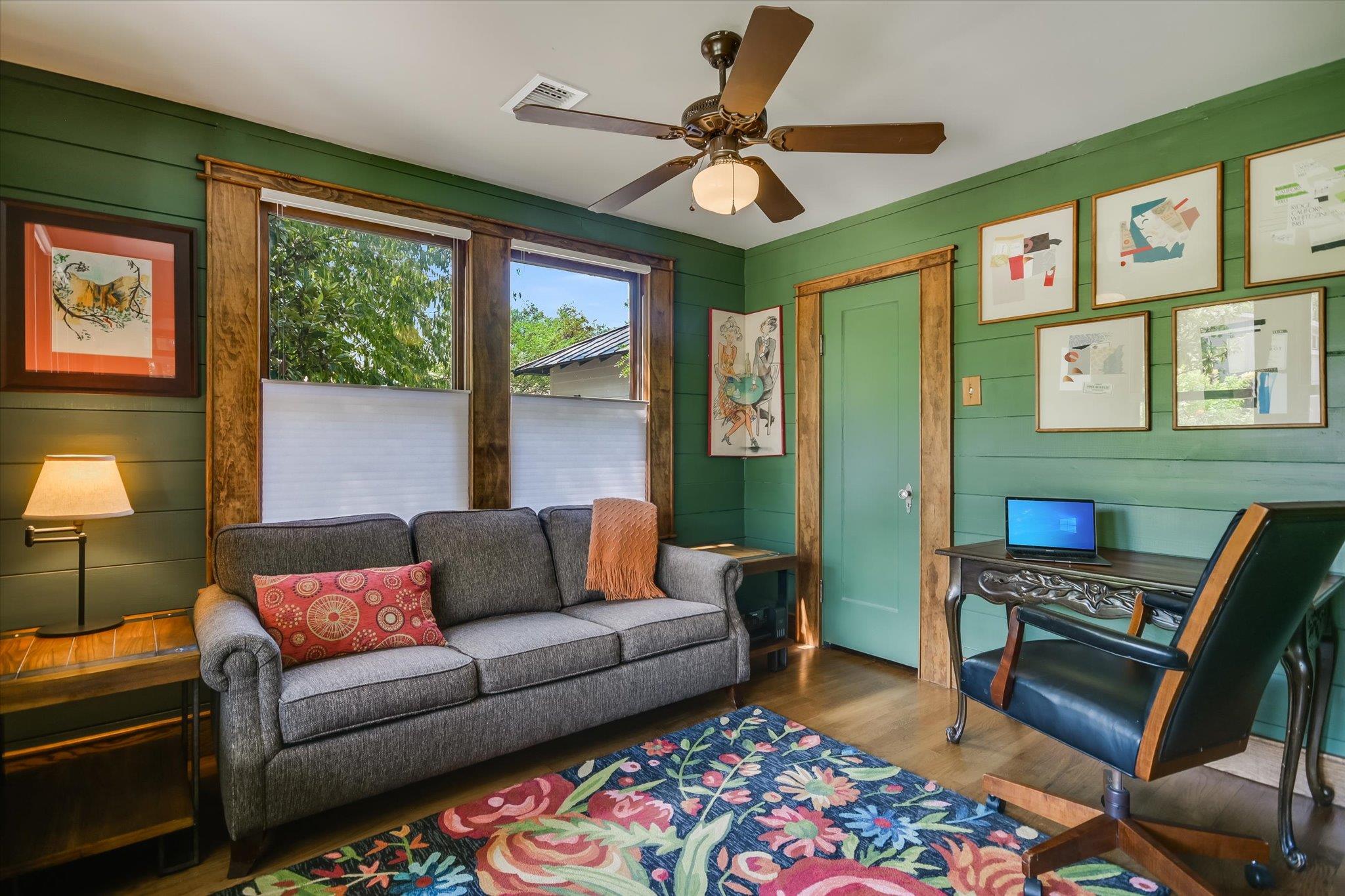 5412 Aurora DR