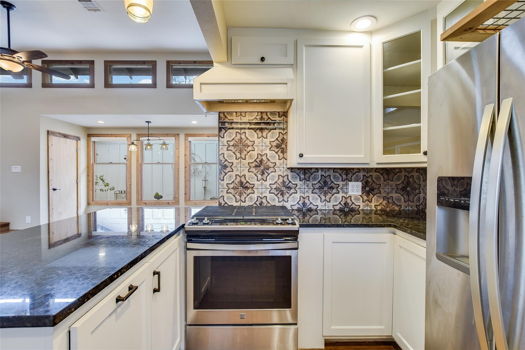 5412 Aurora DR