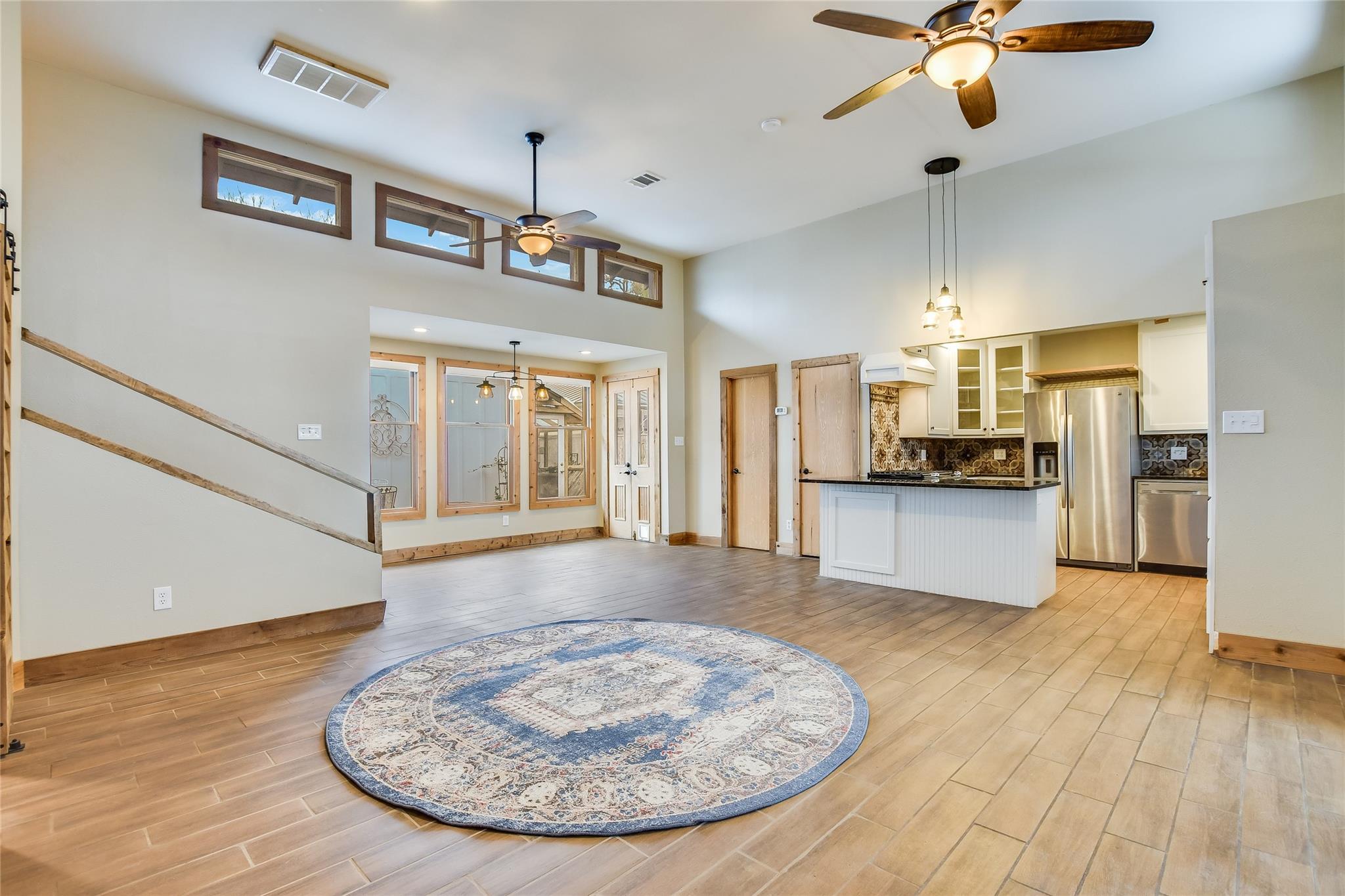 5412 Aurora DR