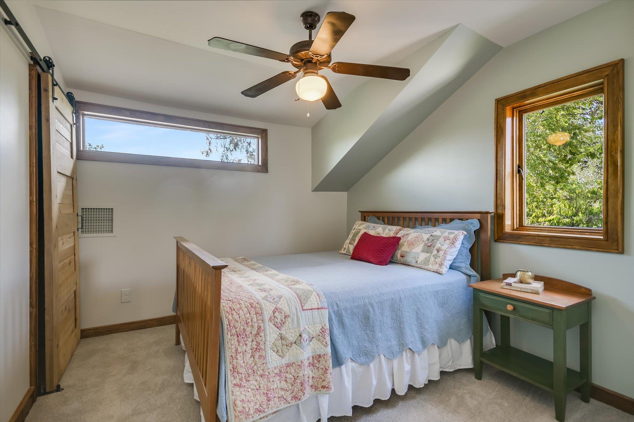 5412 Aurora DR