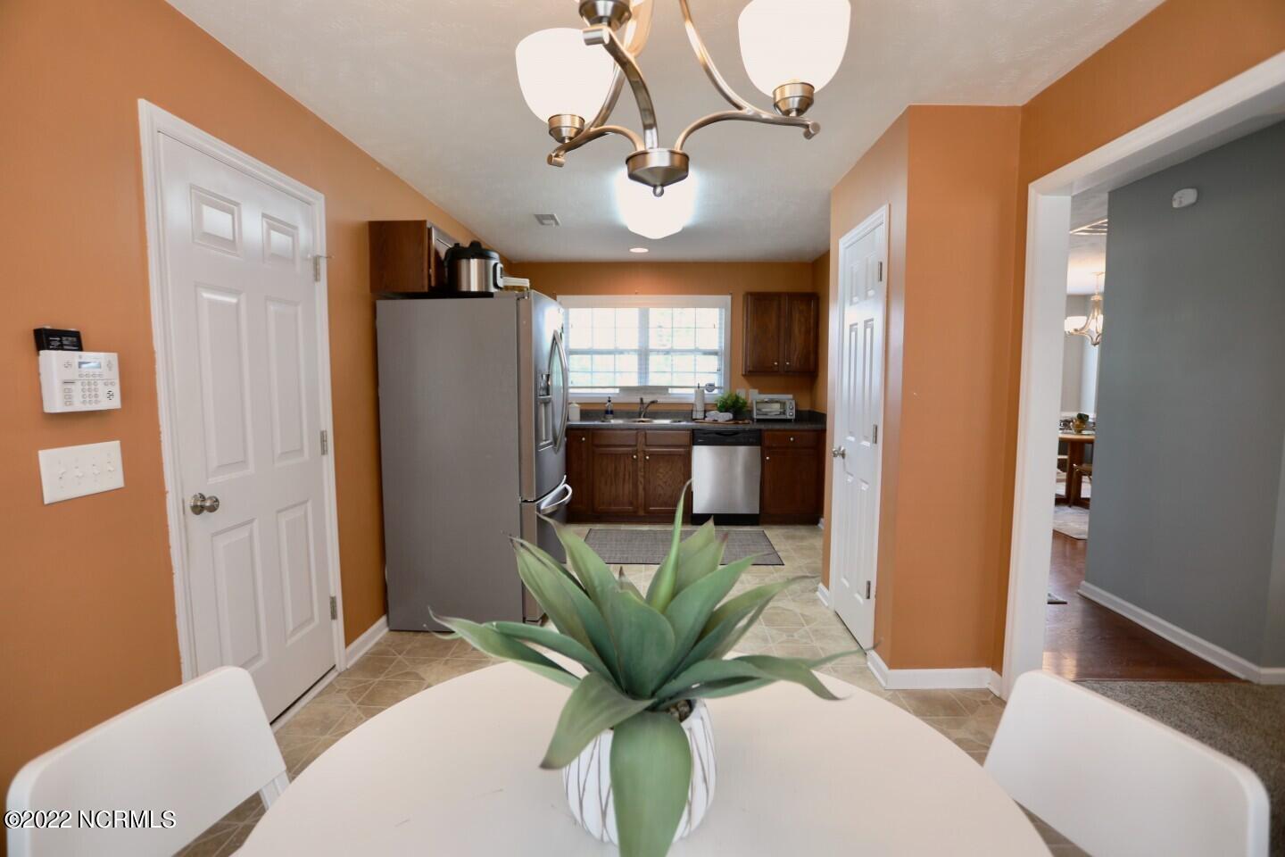 1737 Ponderosa Trail