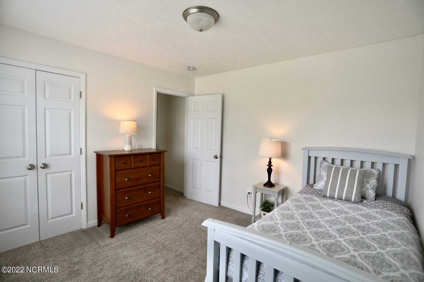 1737 Ponderosa Trail