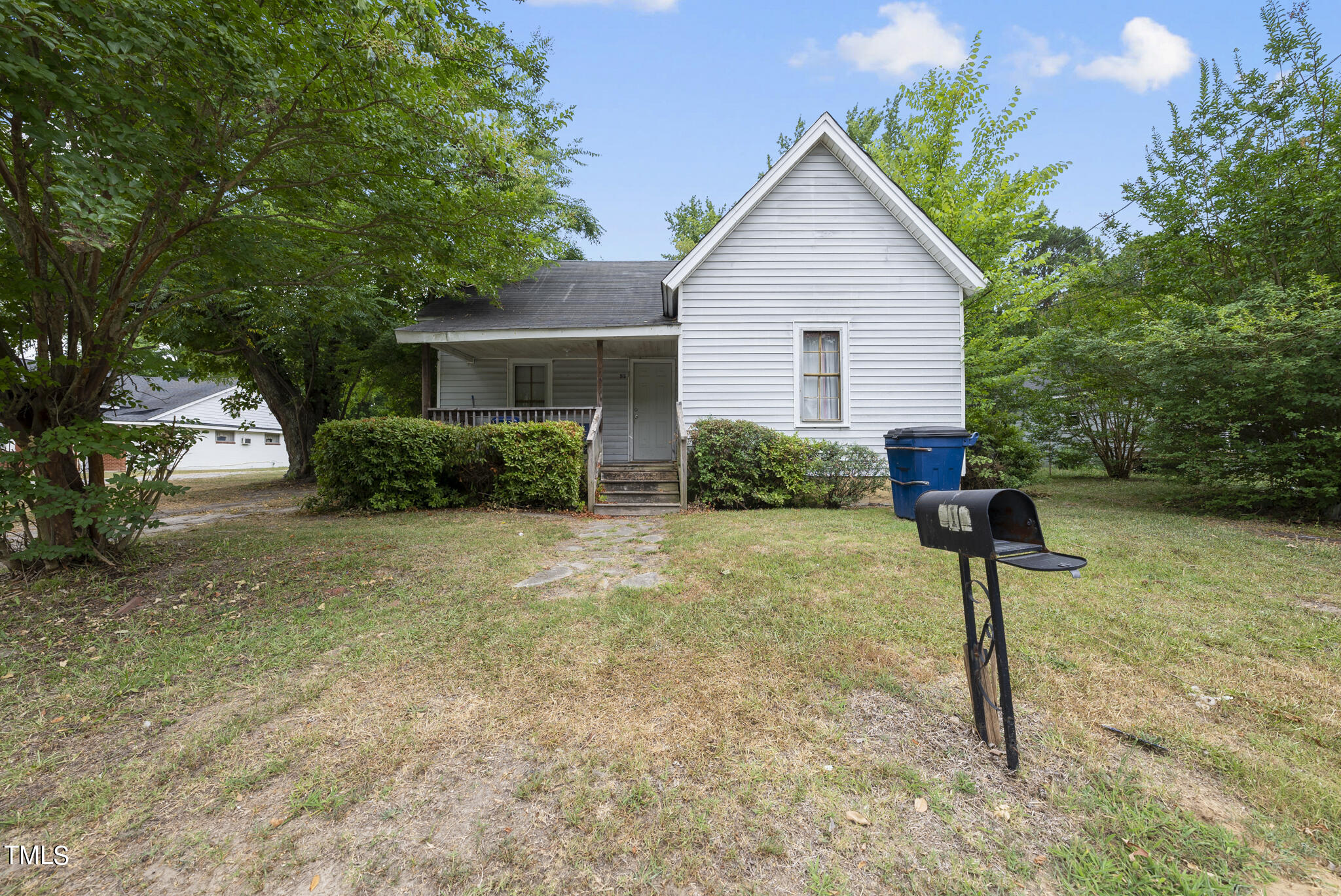 915 Blount Street