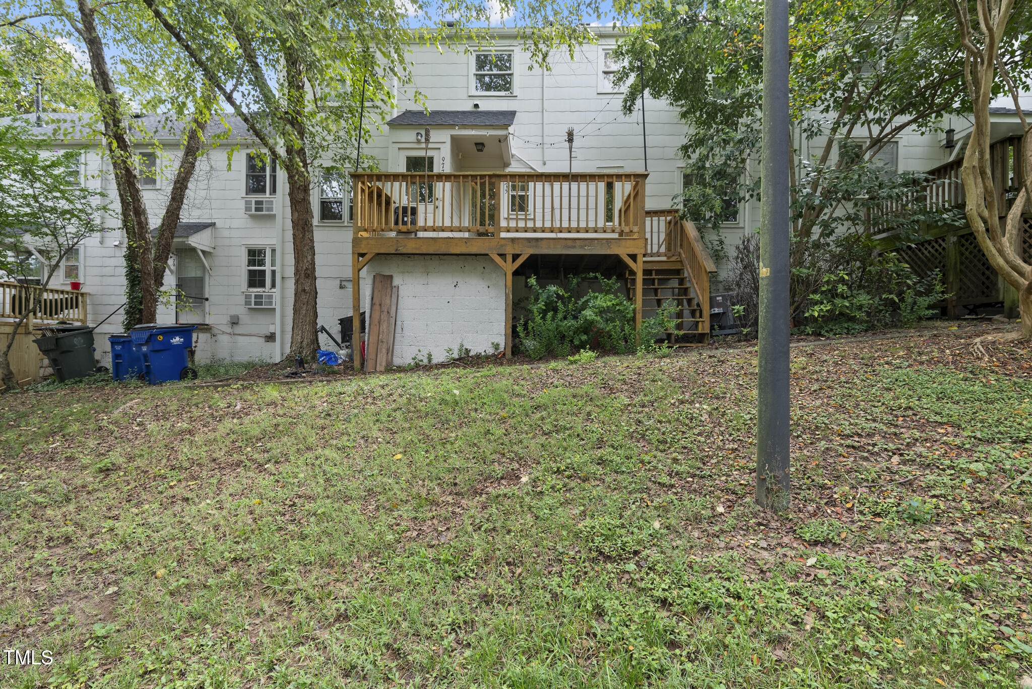 975 St. Marys Street