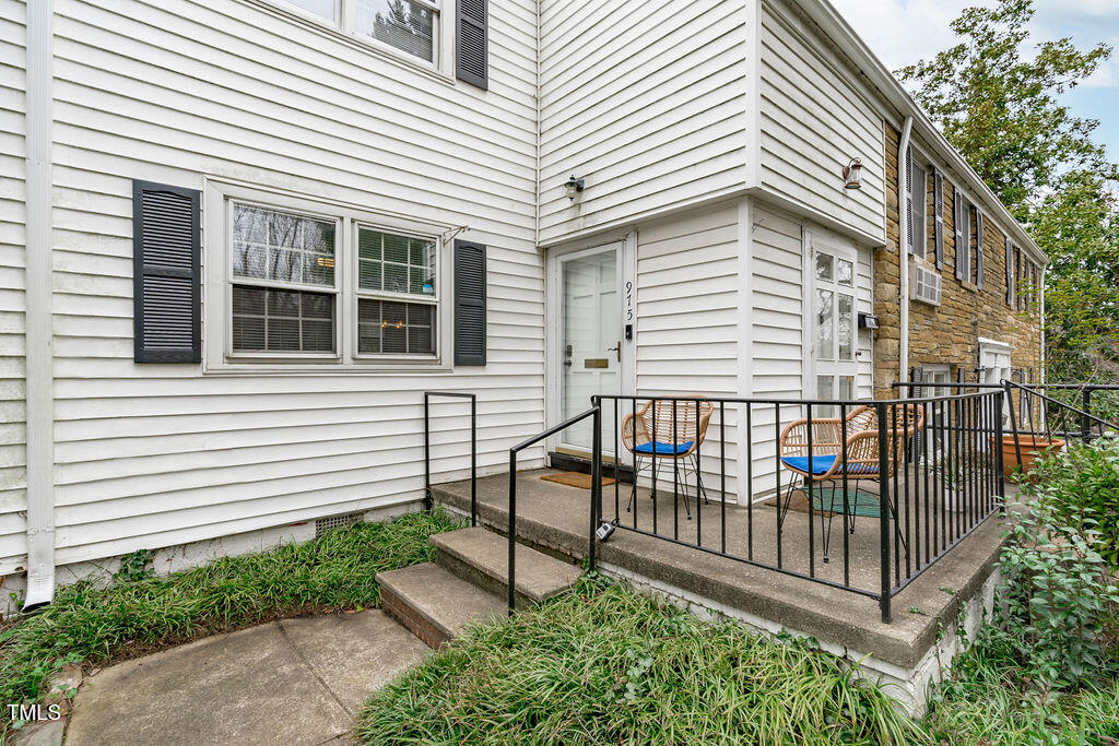 975 St. Marys Street