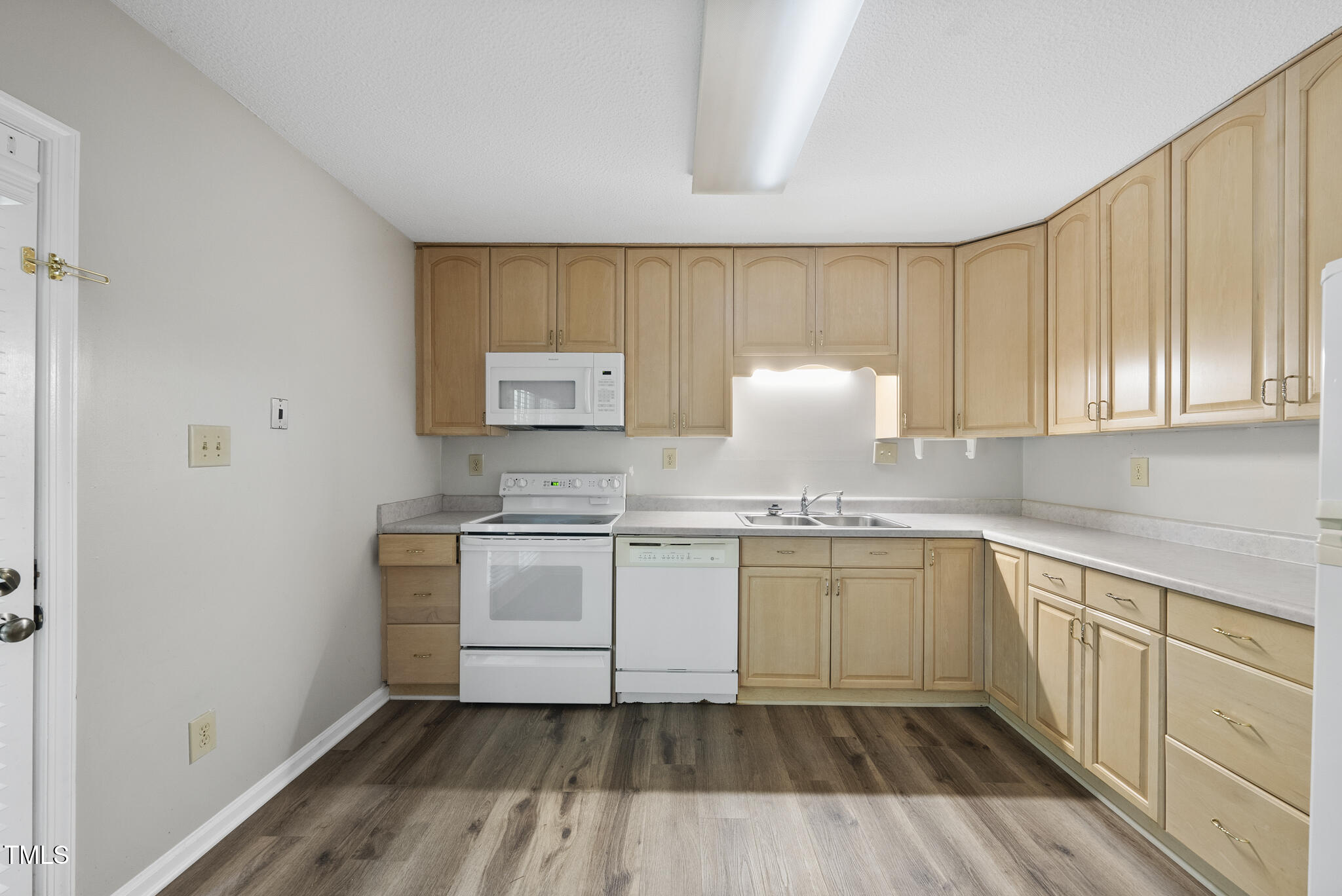 7926 Brown Bark Place