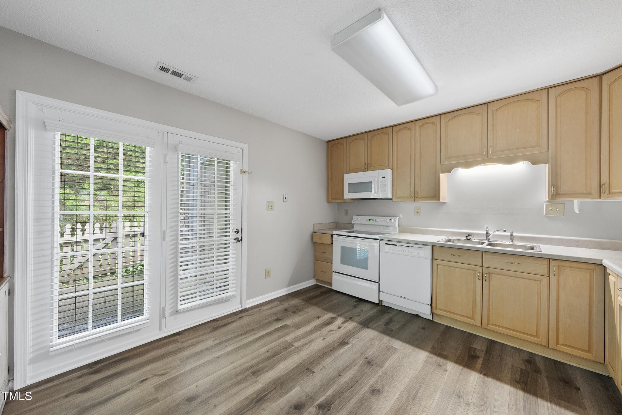 7926 Brown Bark Place