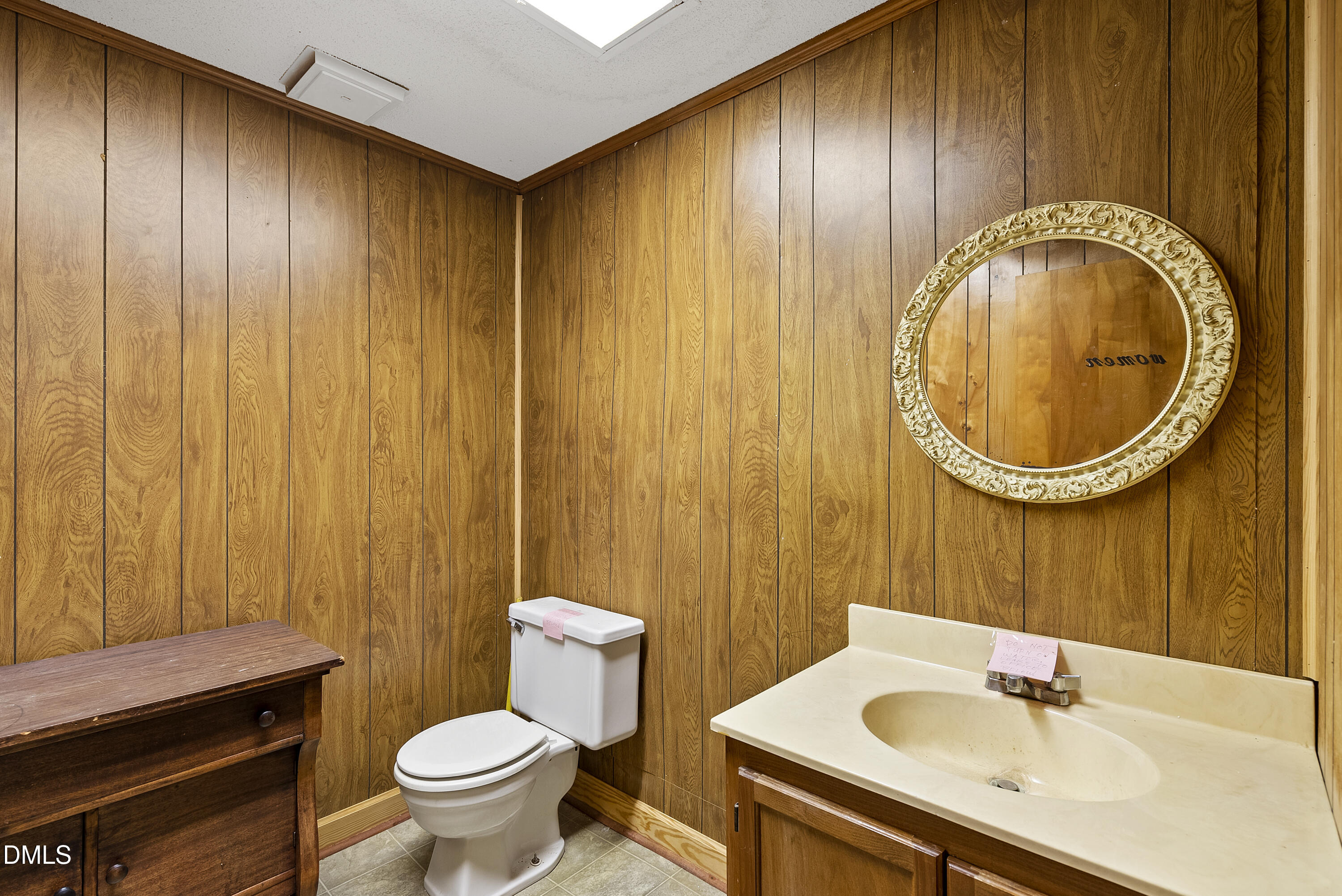 219 E Johnston Street