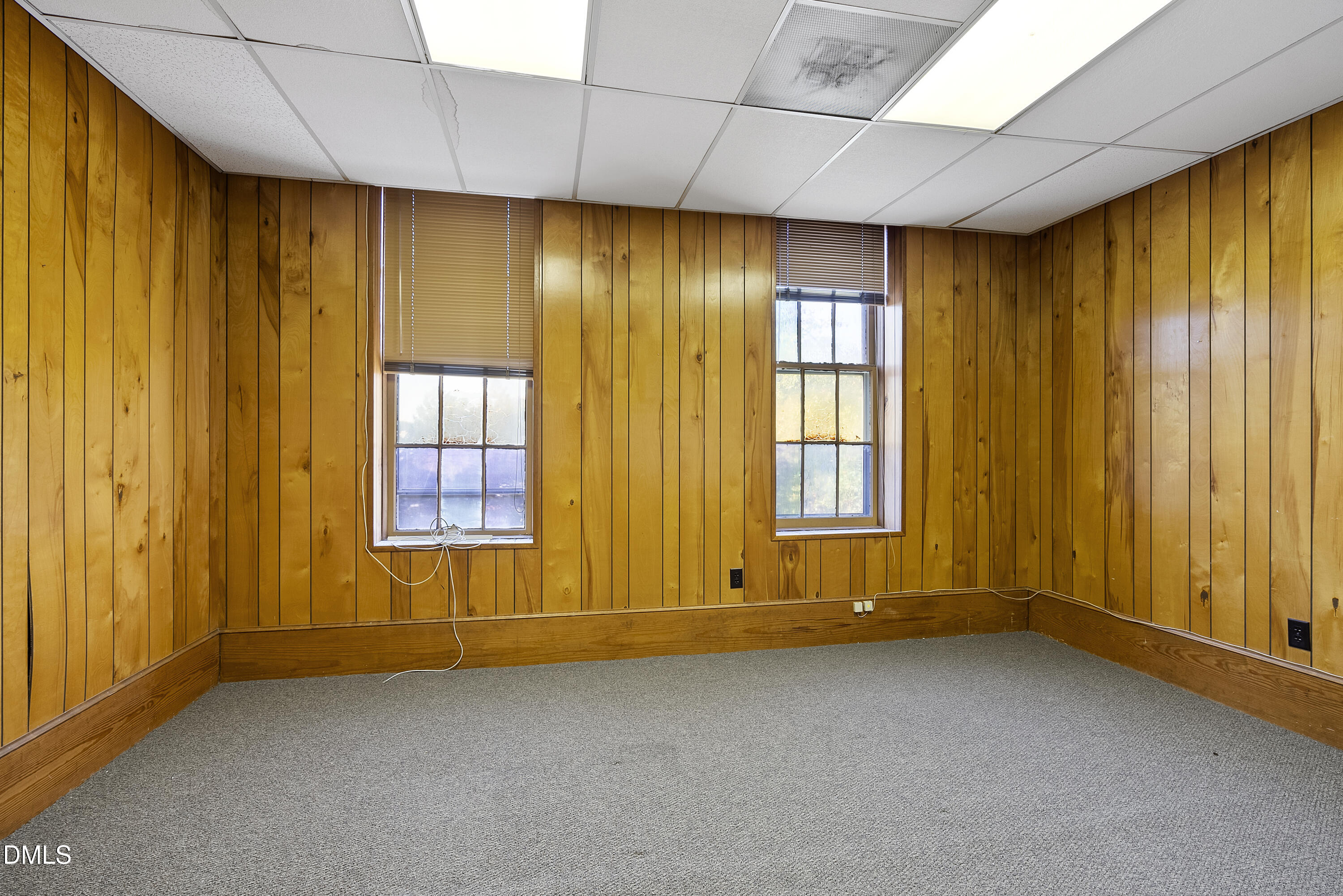 219 E Johnston Street