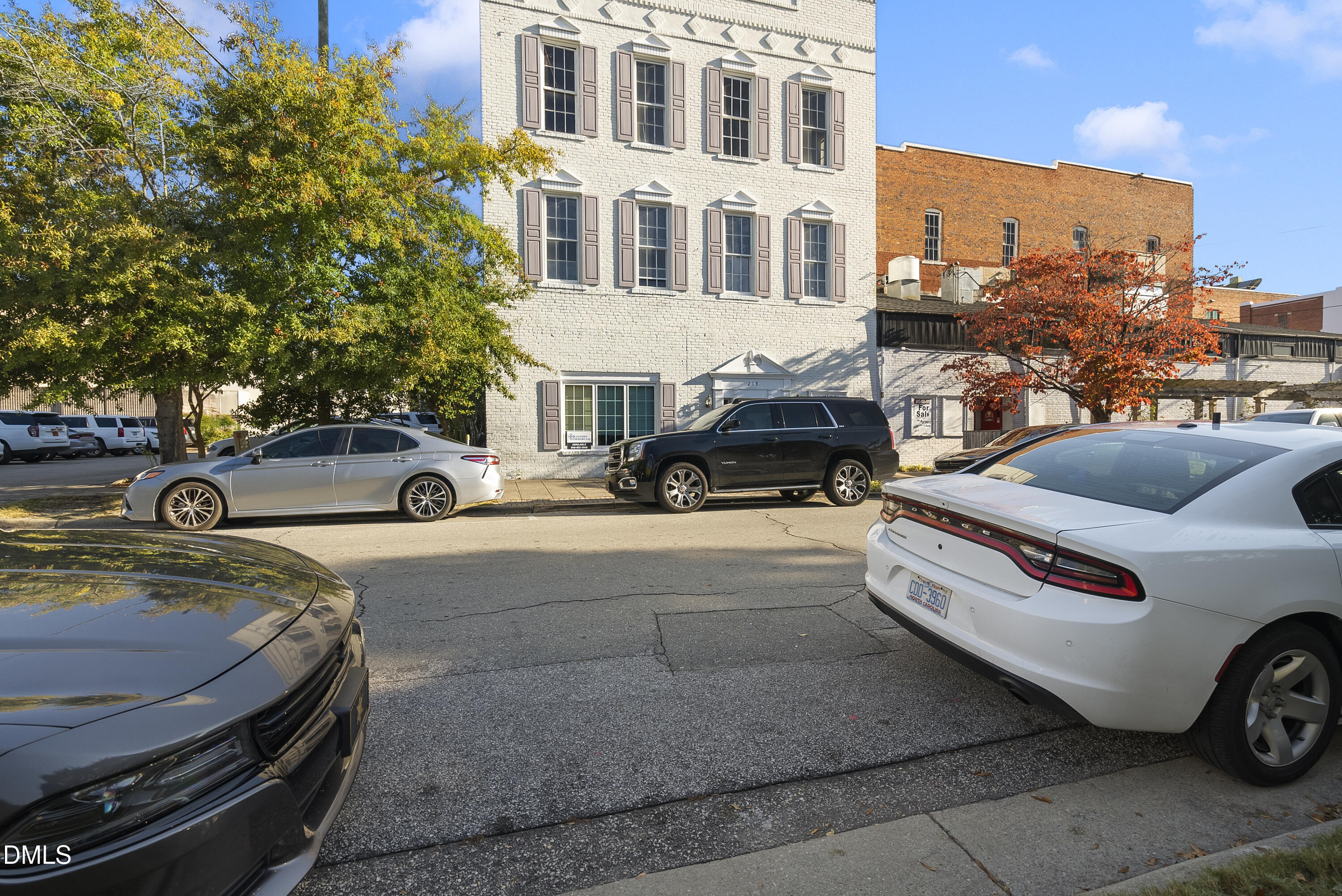 219 E Johnston Street