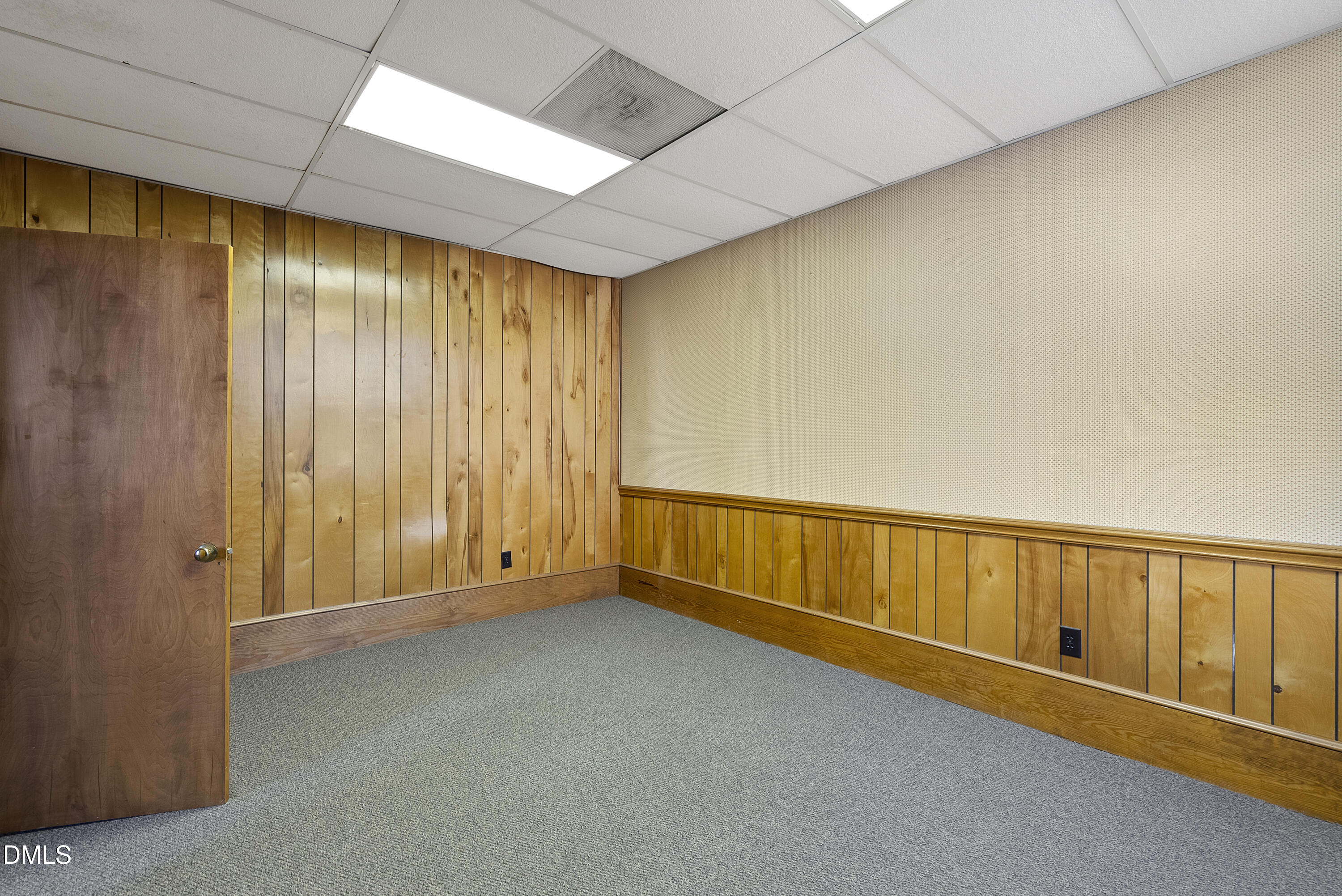 219 E Johnston Street