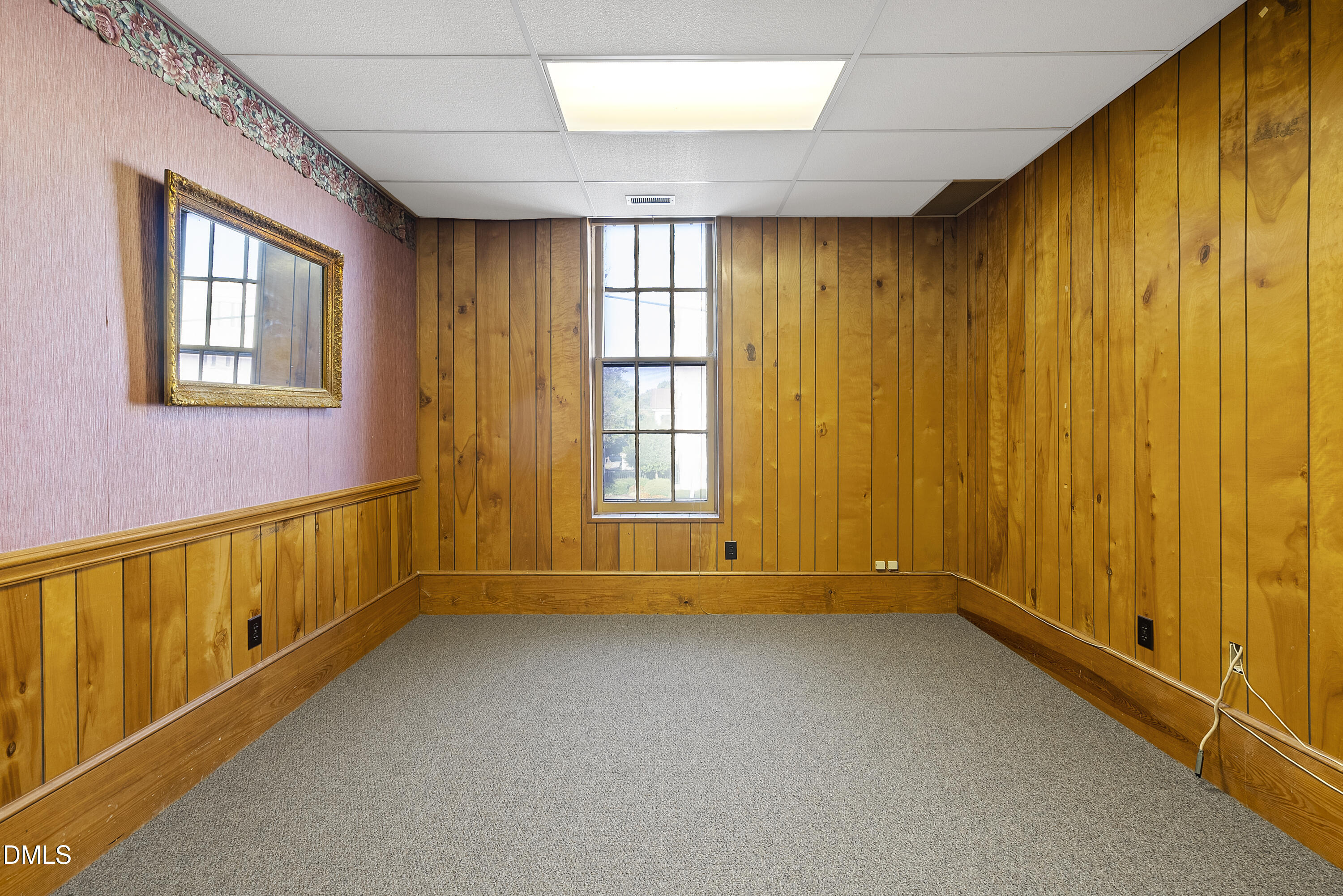 219 E Johnston Street