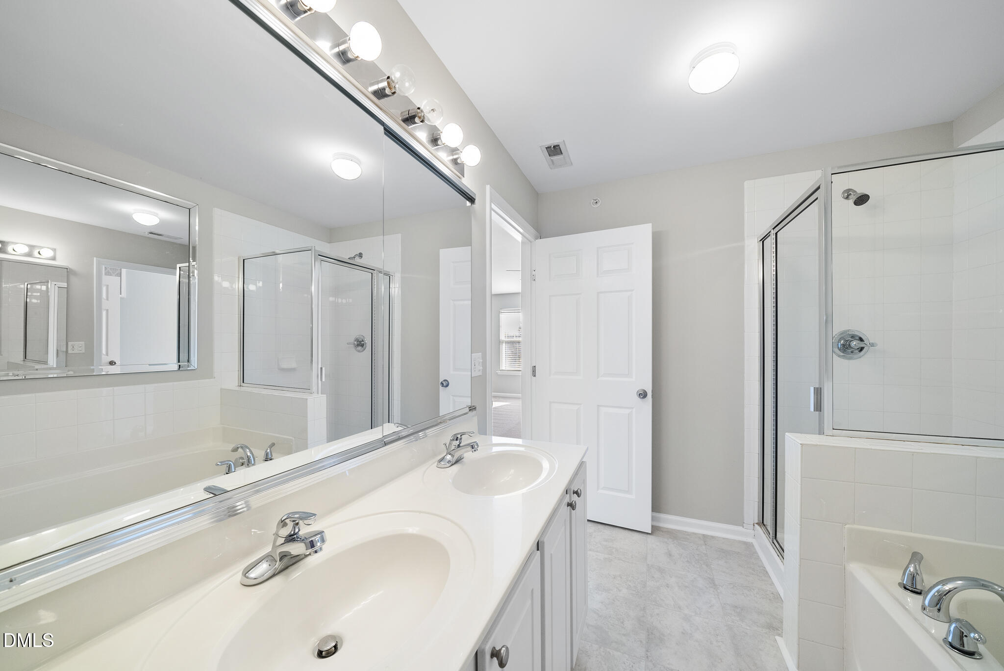 2211 Raven Road # 102