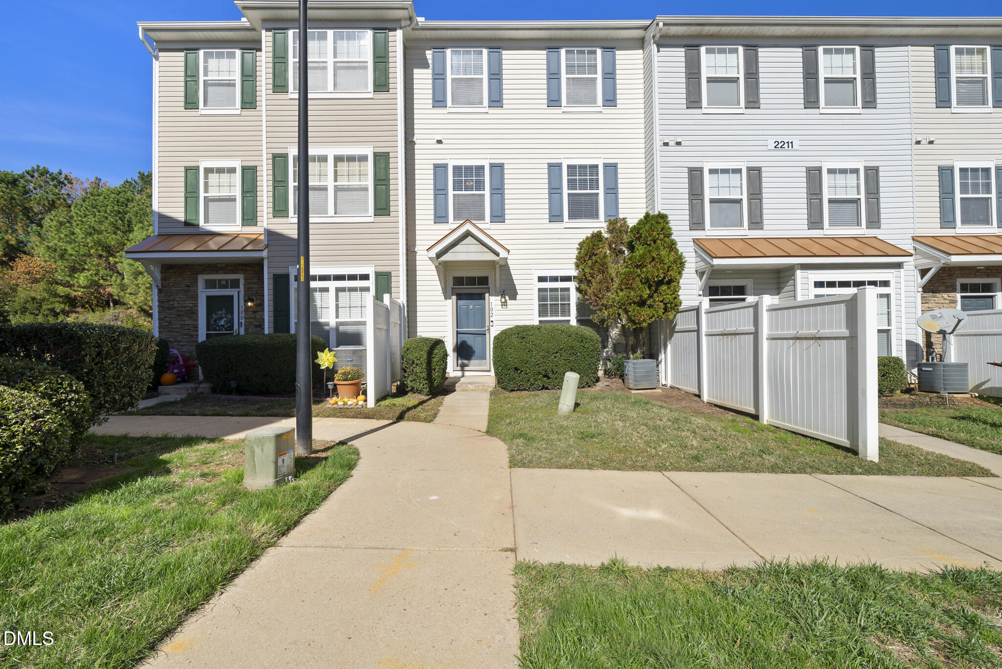 2211 Raven Road # 102