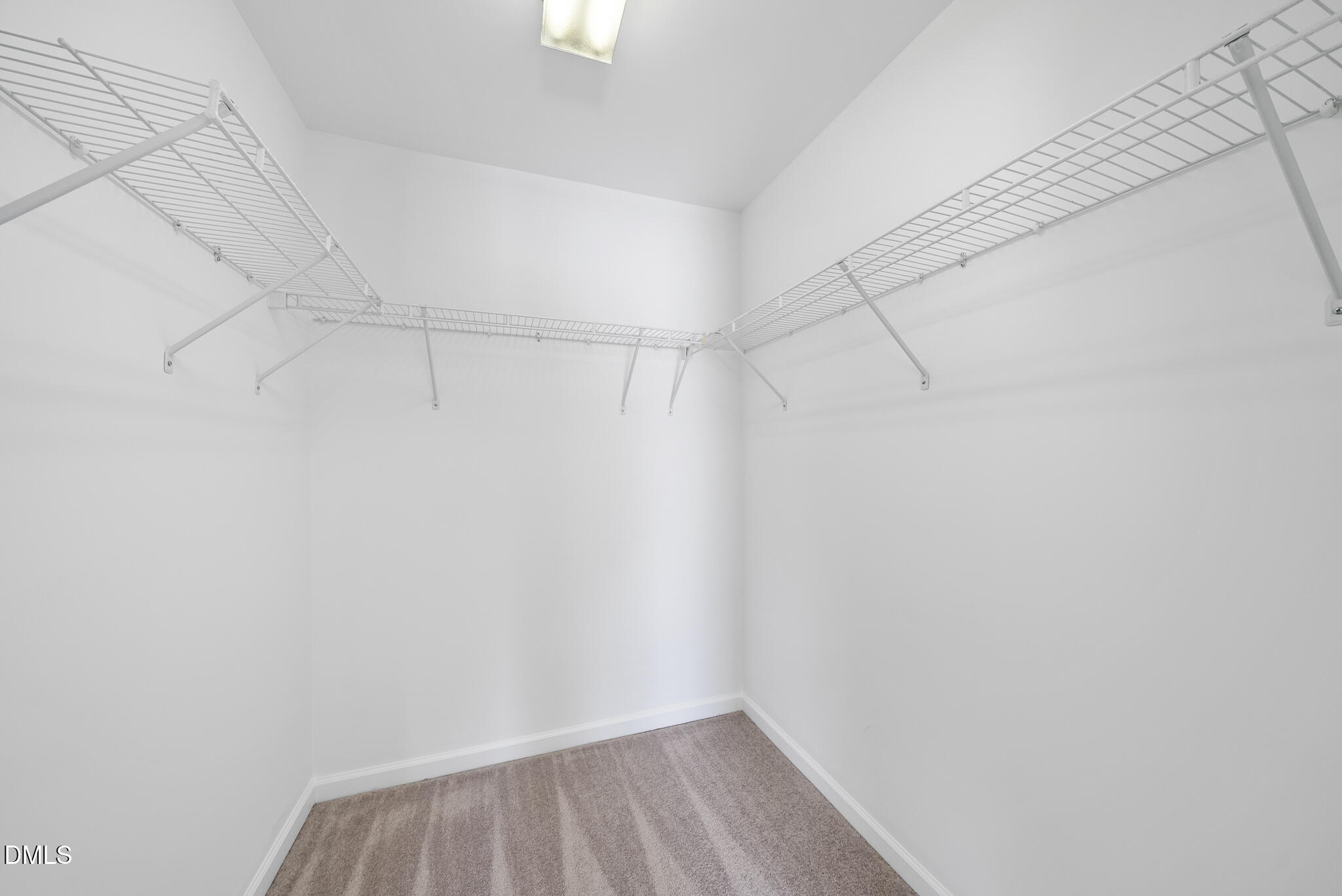 2211 Raven Road # 102