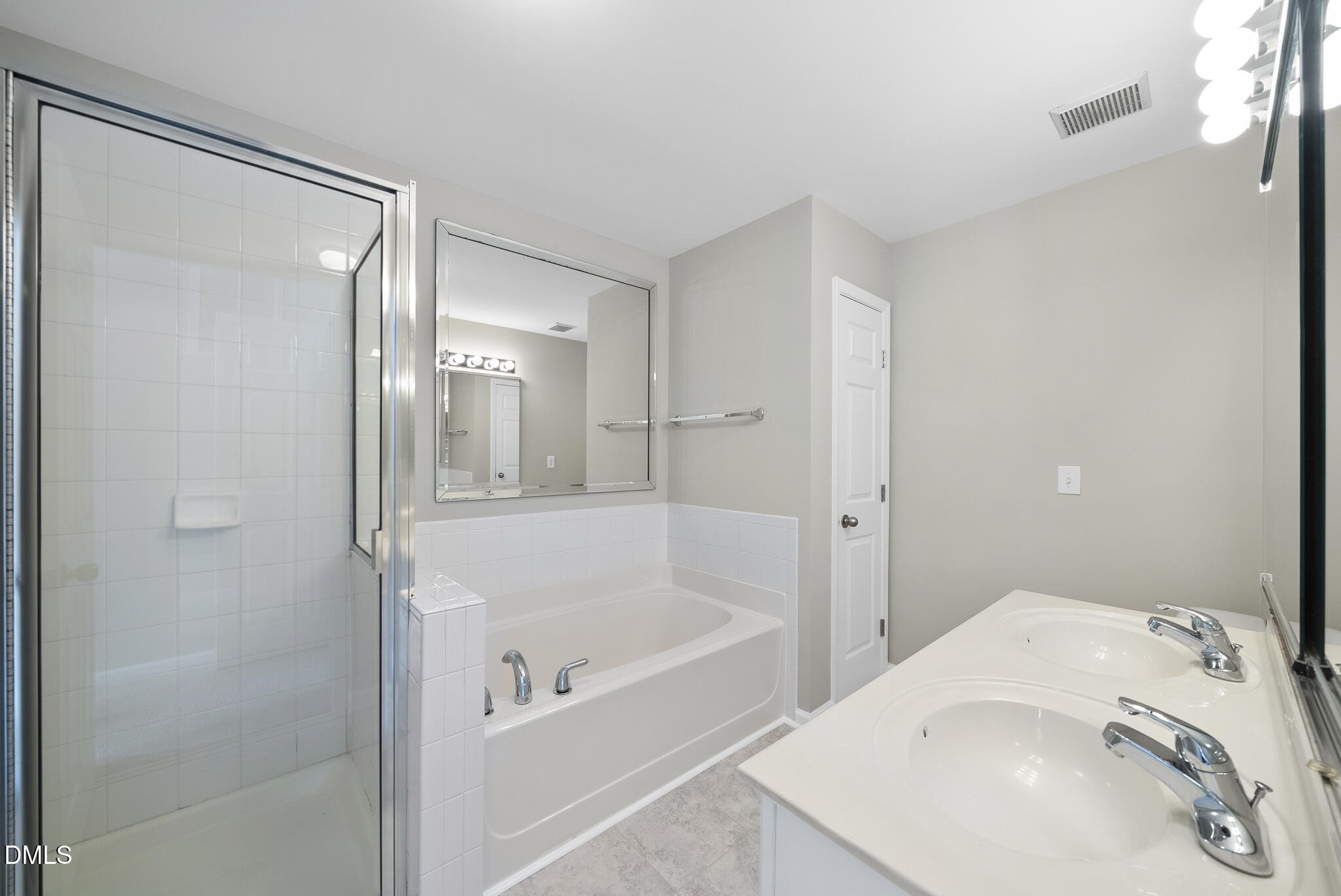 2211 Raven Road # 102