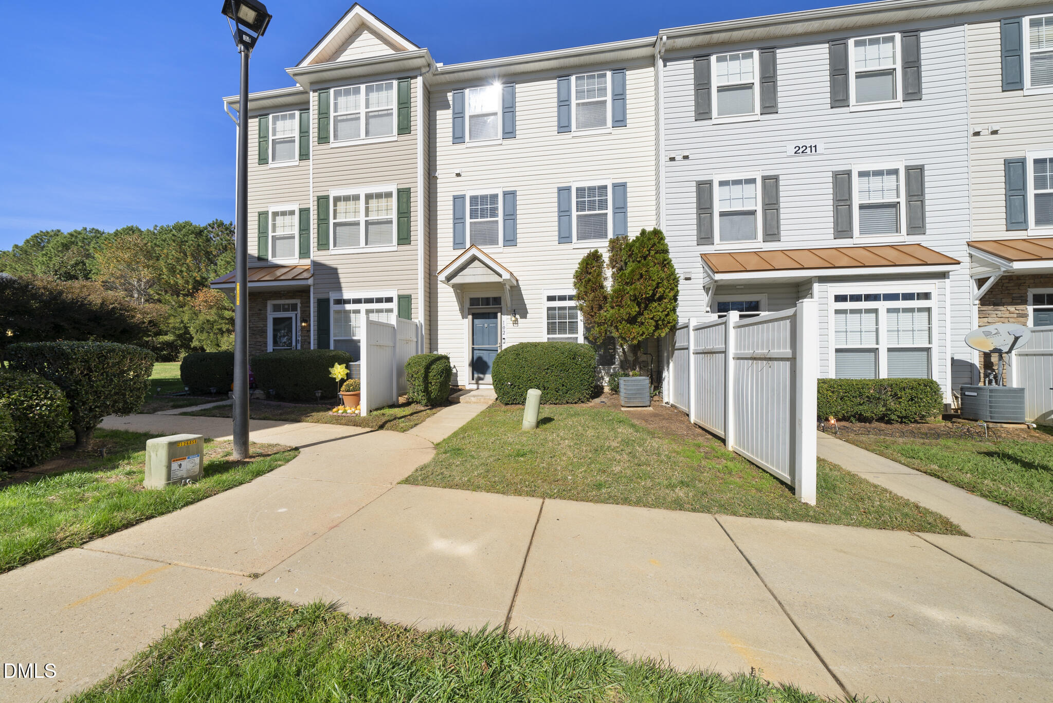 2211 Raven Road # 102