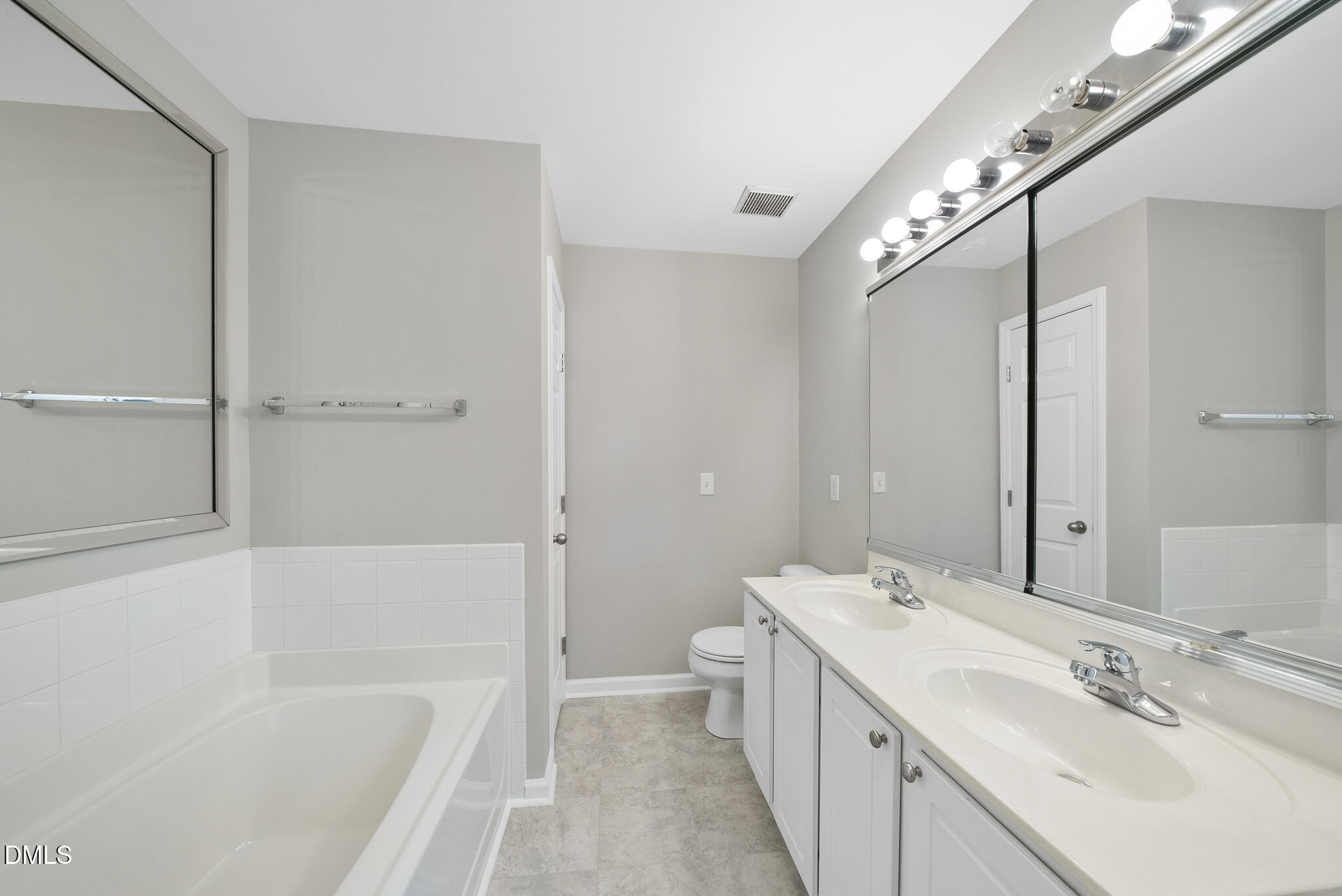 2211 Raven Road # 102