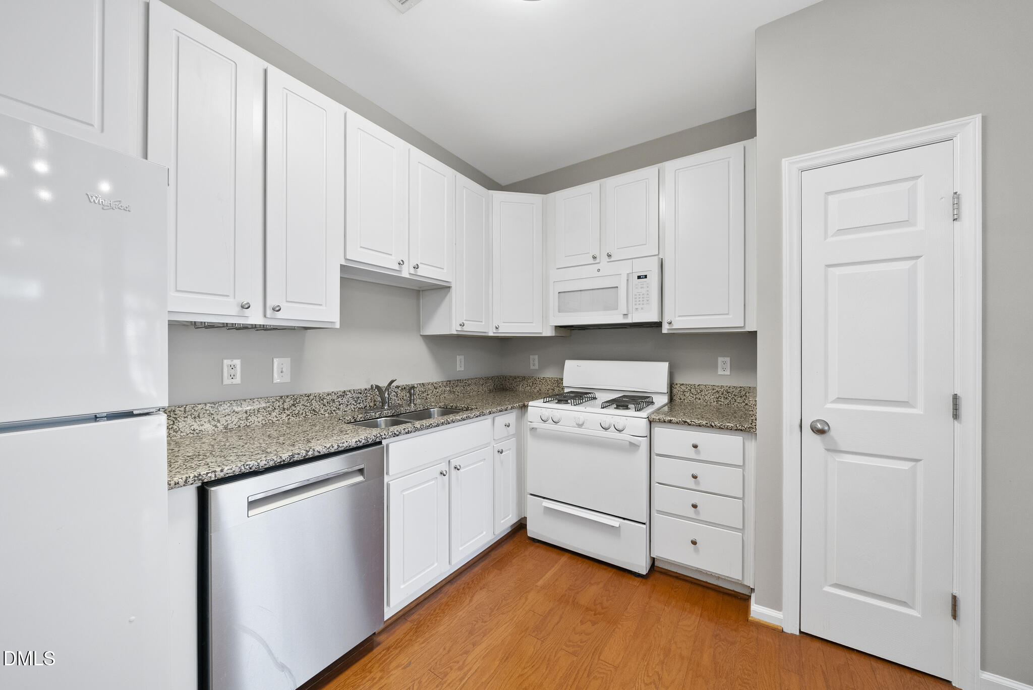 2211 Raven Road # 102