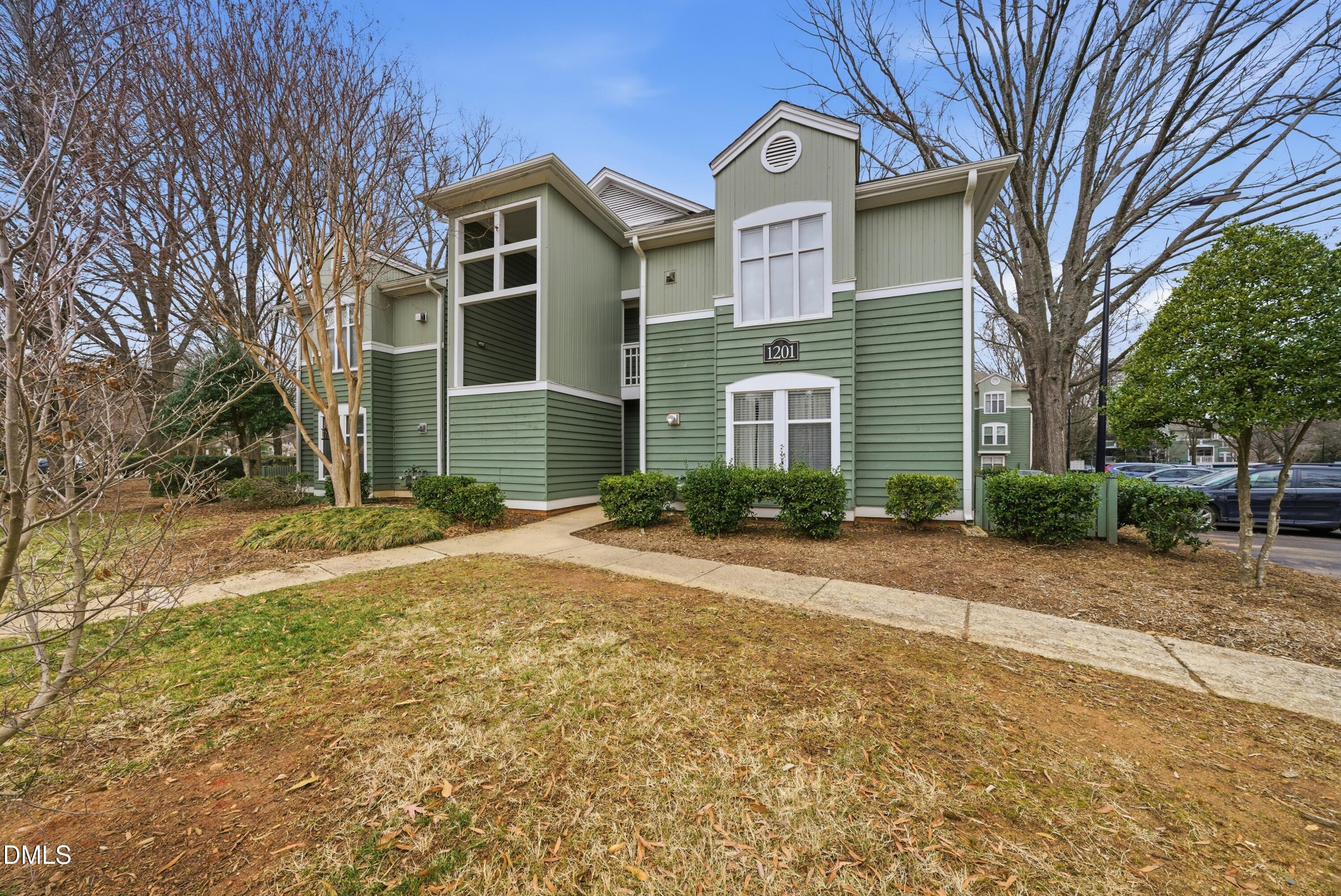 1201 Westview Lane # 105
