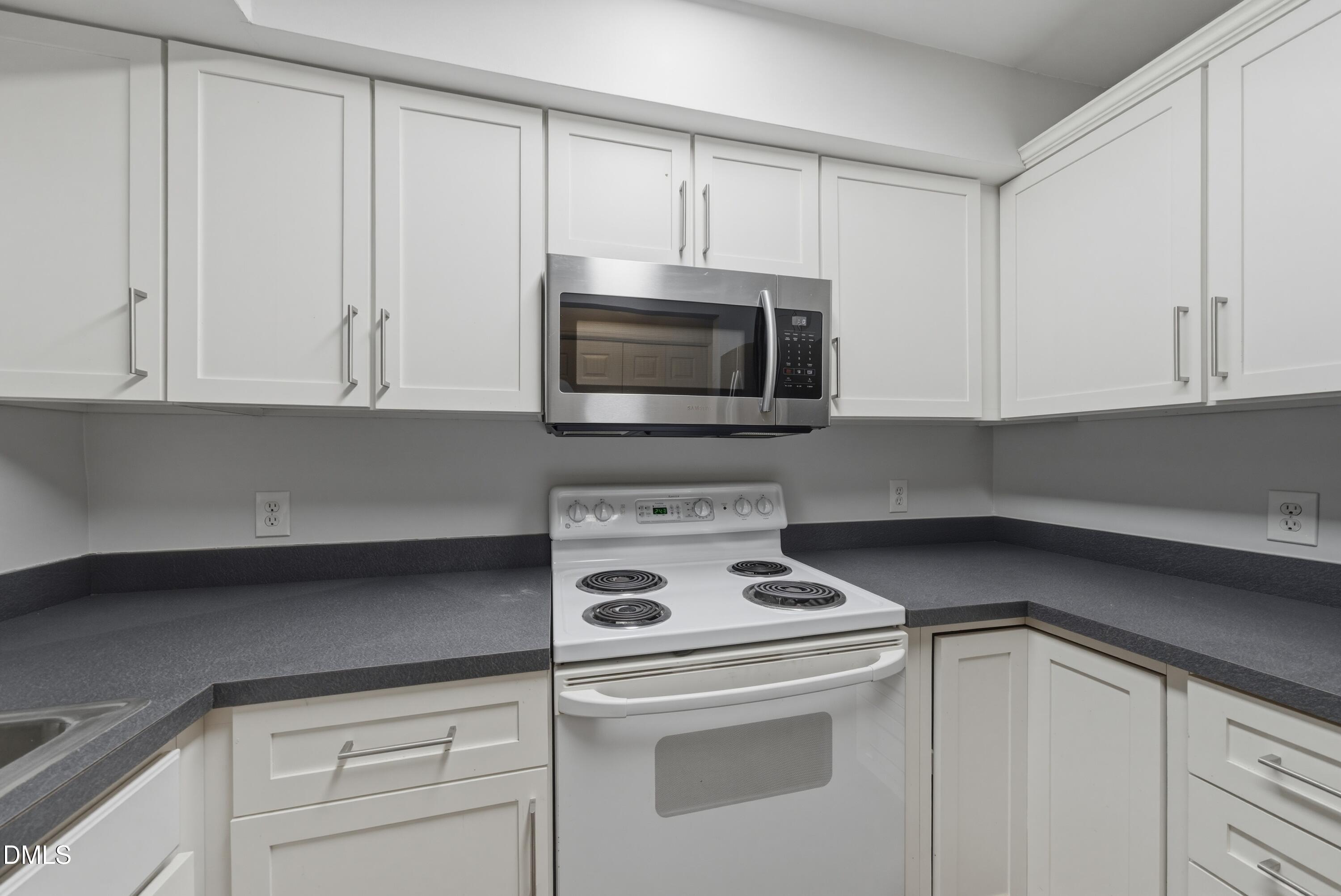1201 Westview Lane # 105