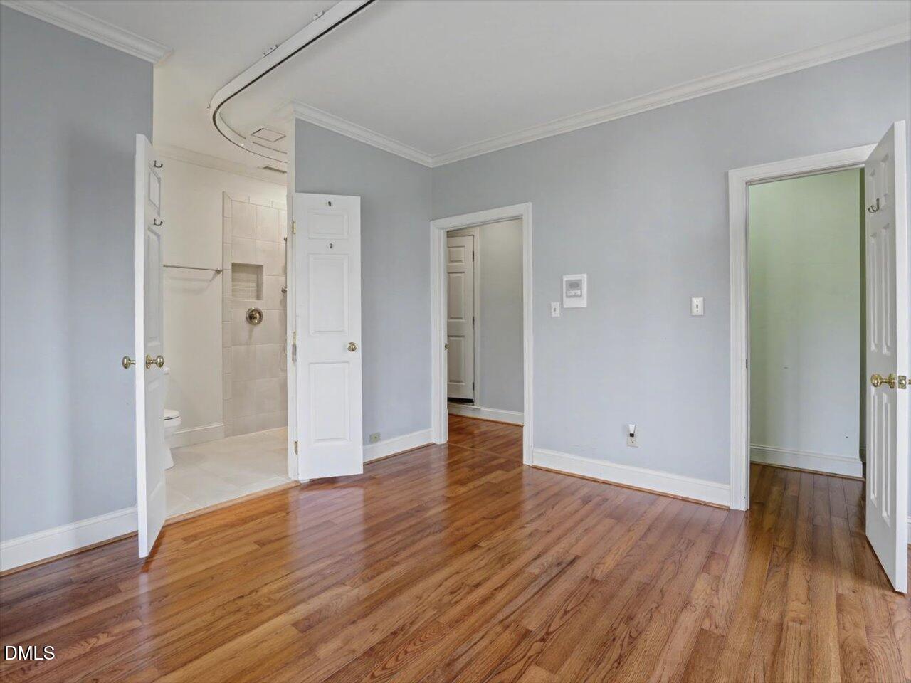 305 Sutherland Court