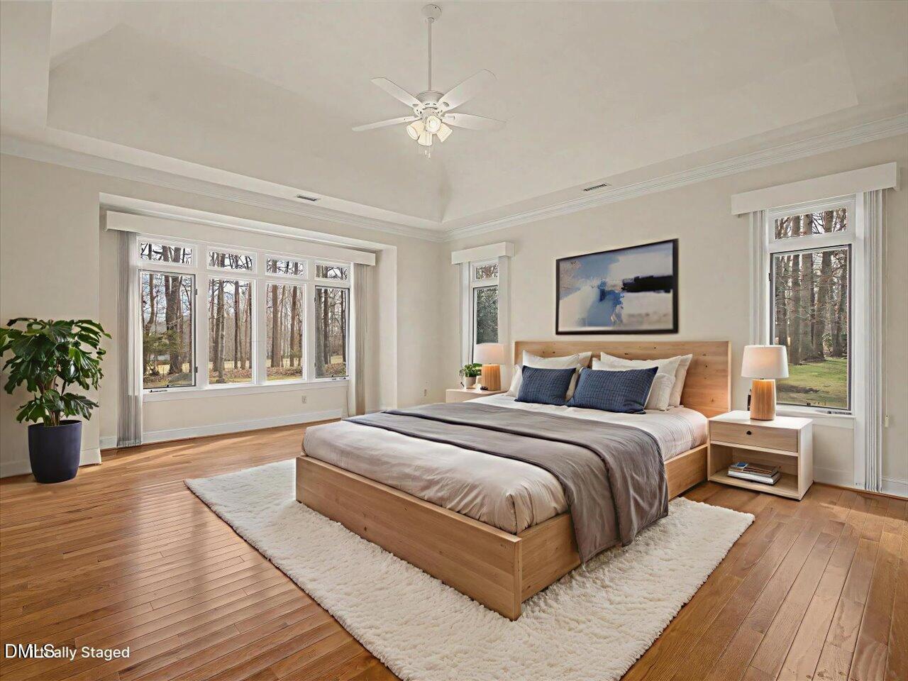 305 Sutherland Court