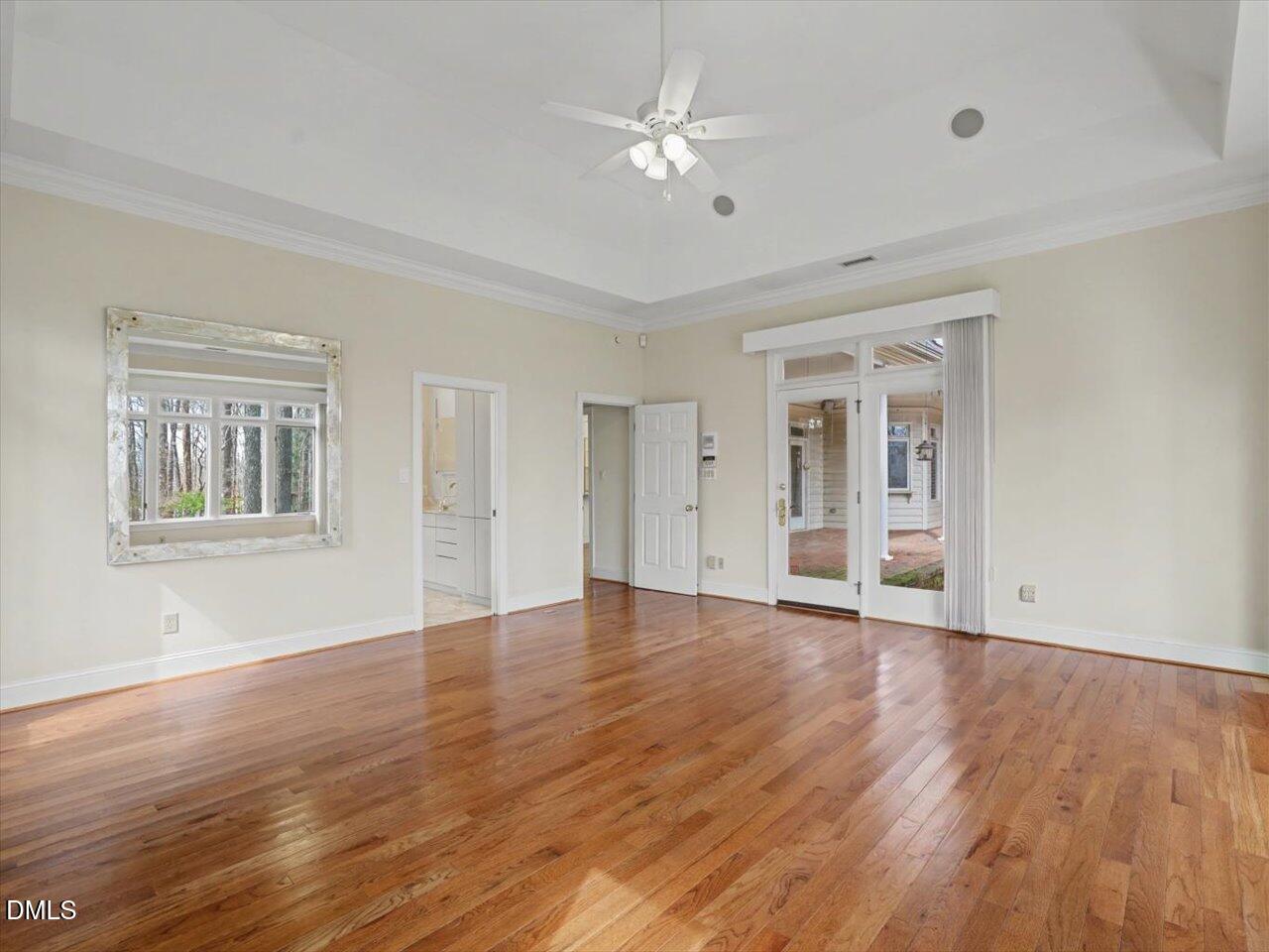 305 Sutherland Court