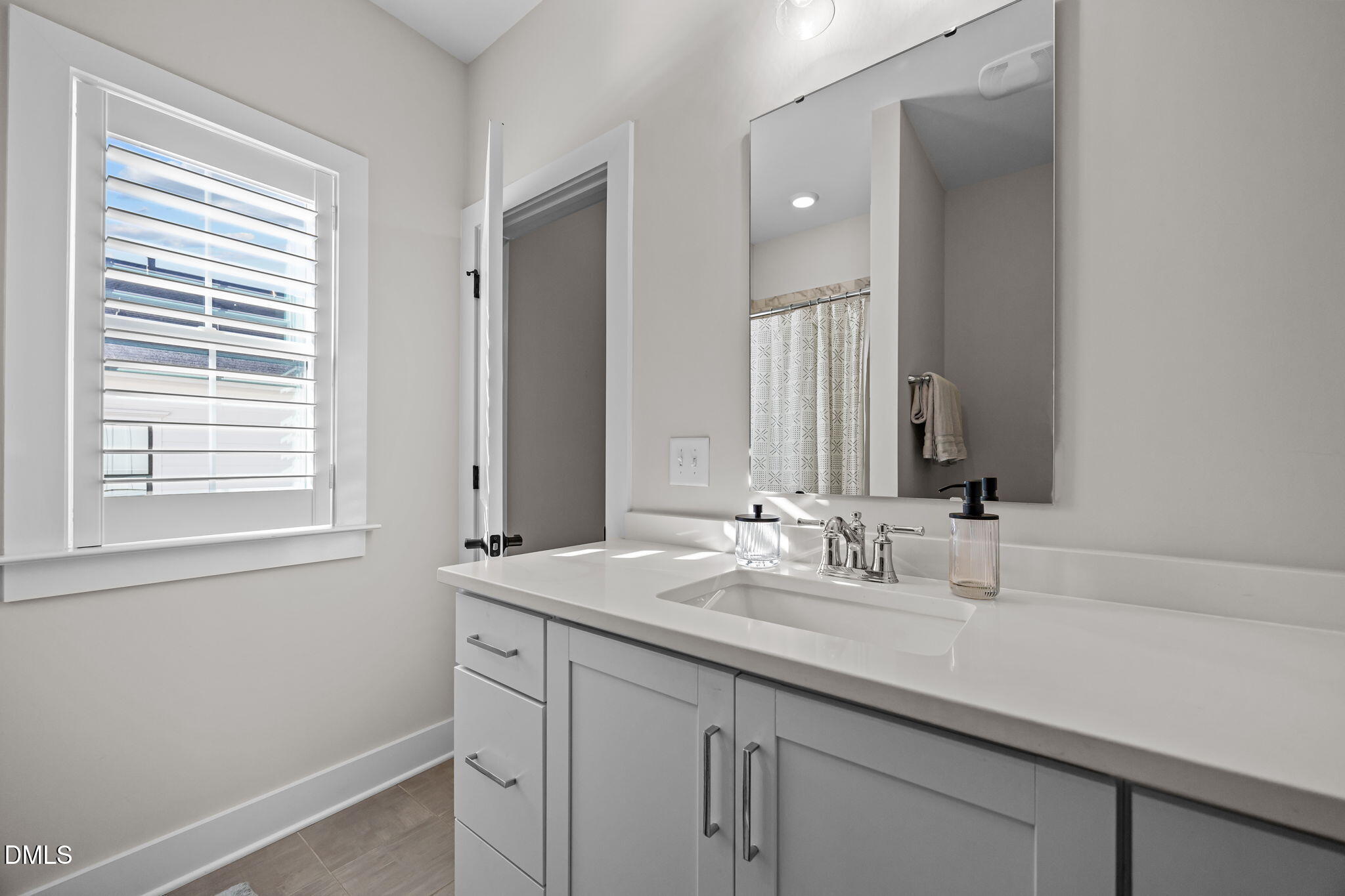 401 Bryan Pointe Drive # 103