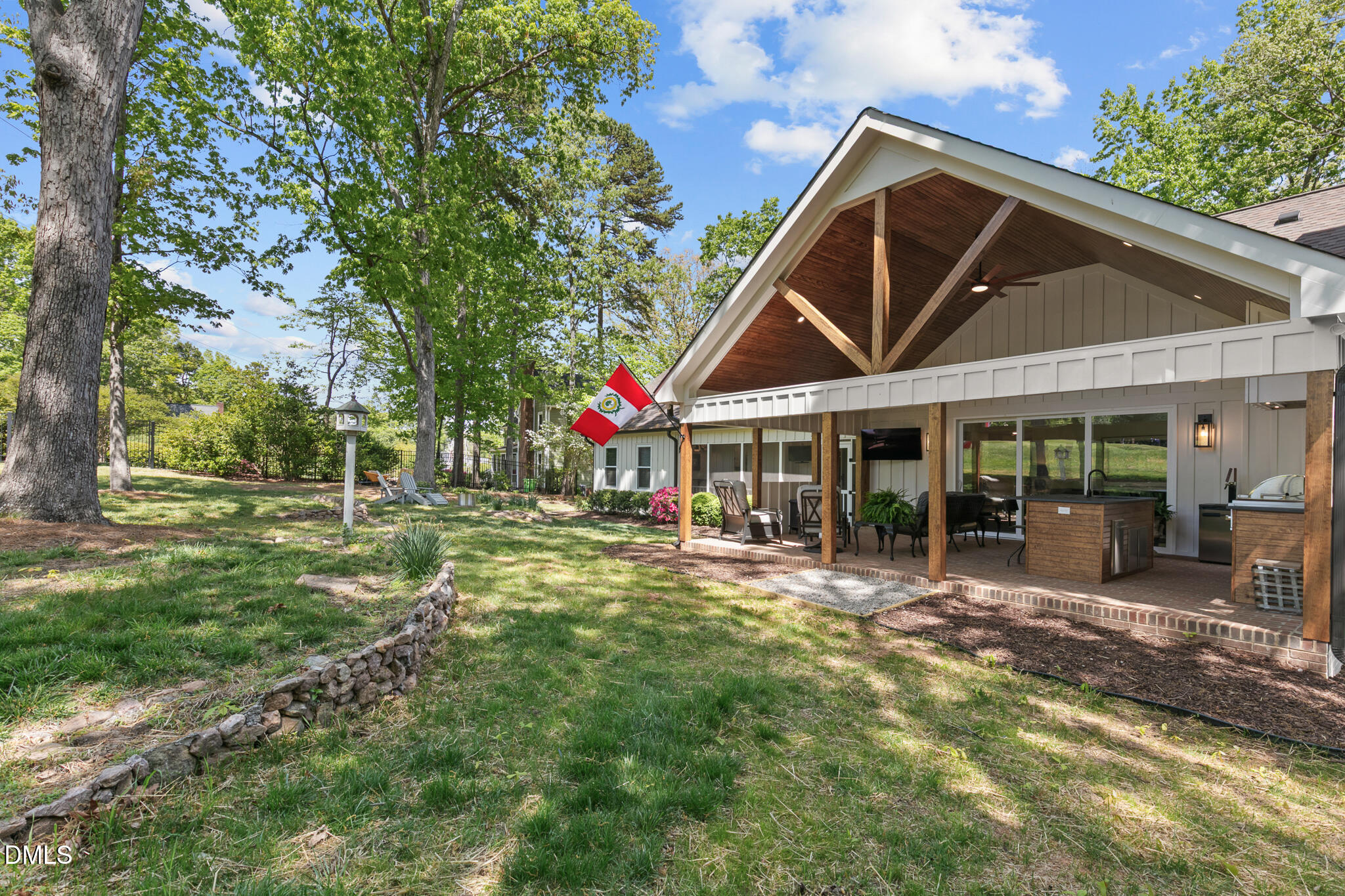 7721 Rainwater Road