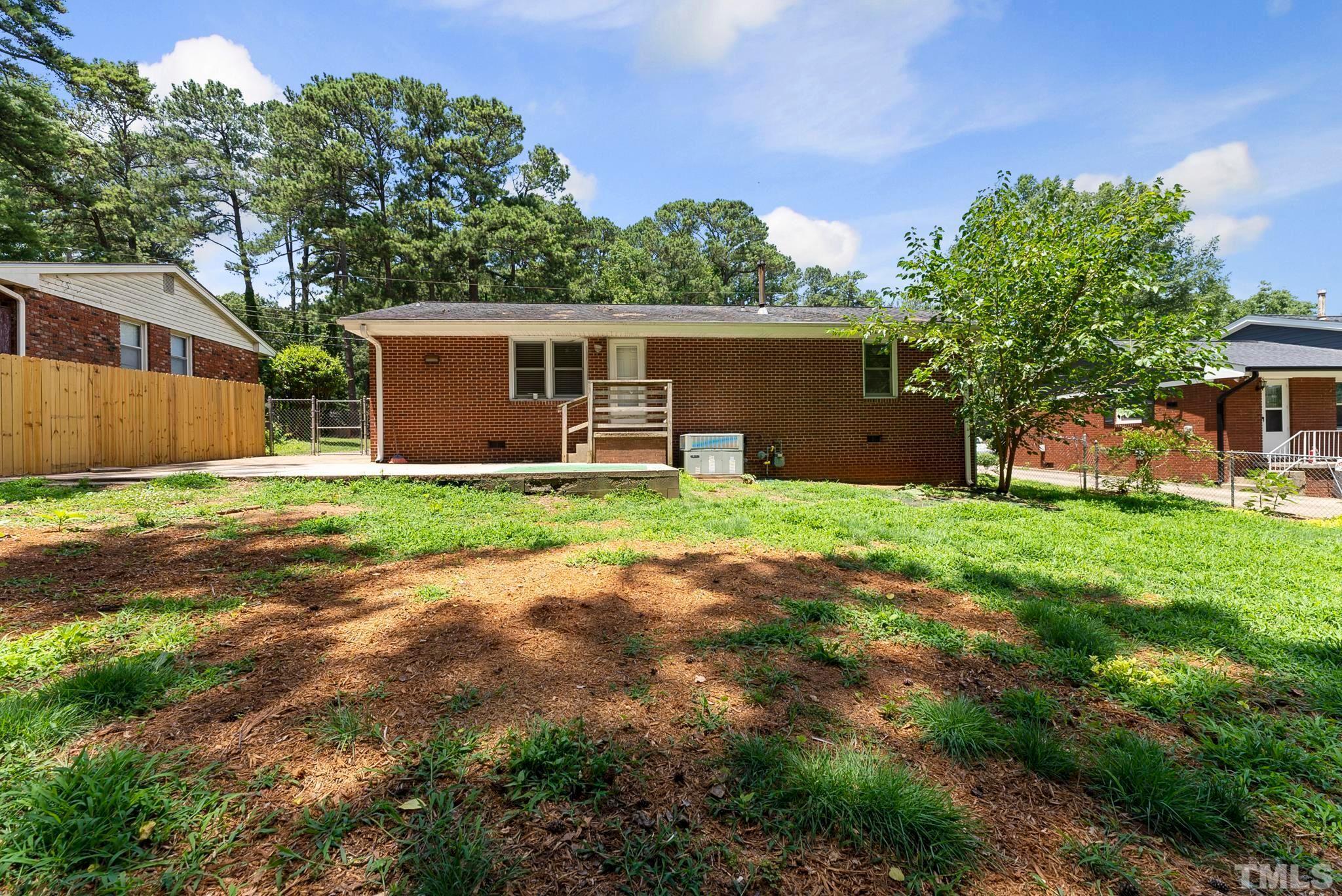 2808 Bardwell Road