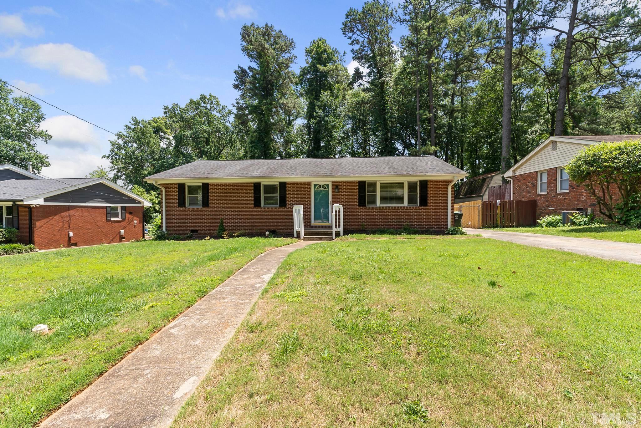 2808 Bardwell Road