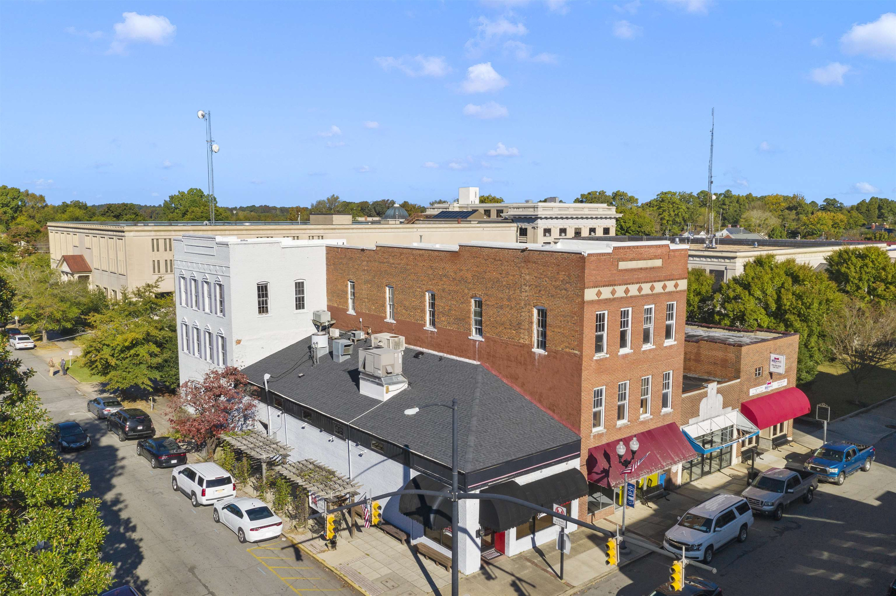138 S 3rd Street Unit: 1st Floor